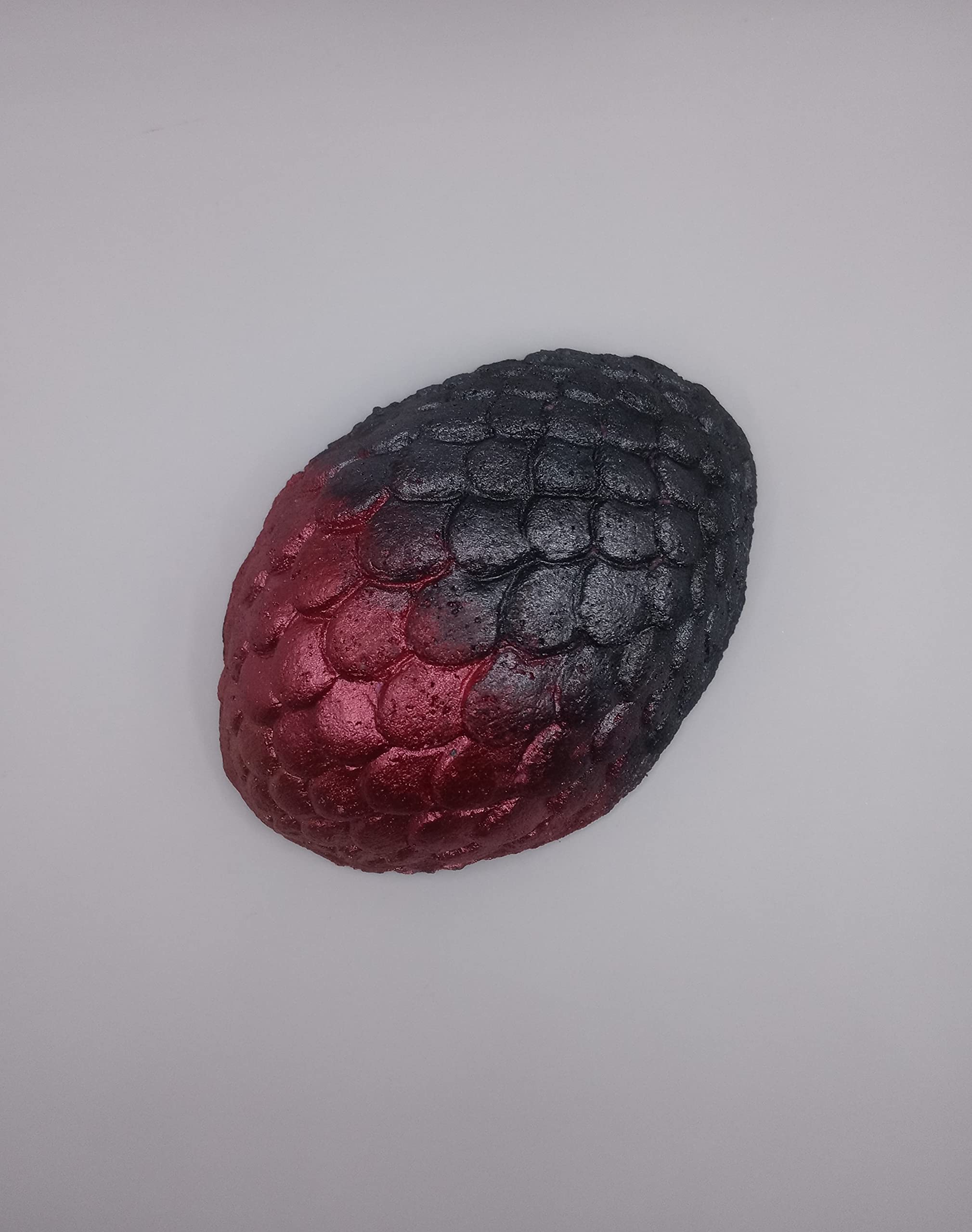 Dragon Egg Bath Bomb for Relaxation - Black & Red Aromatherapy Soak - Perfect for Spa Nights & Self-Care Gifts