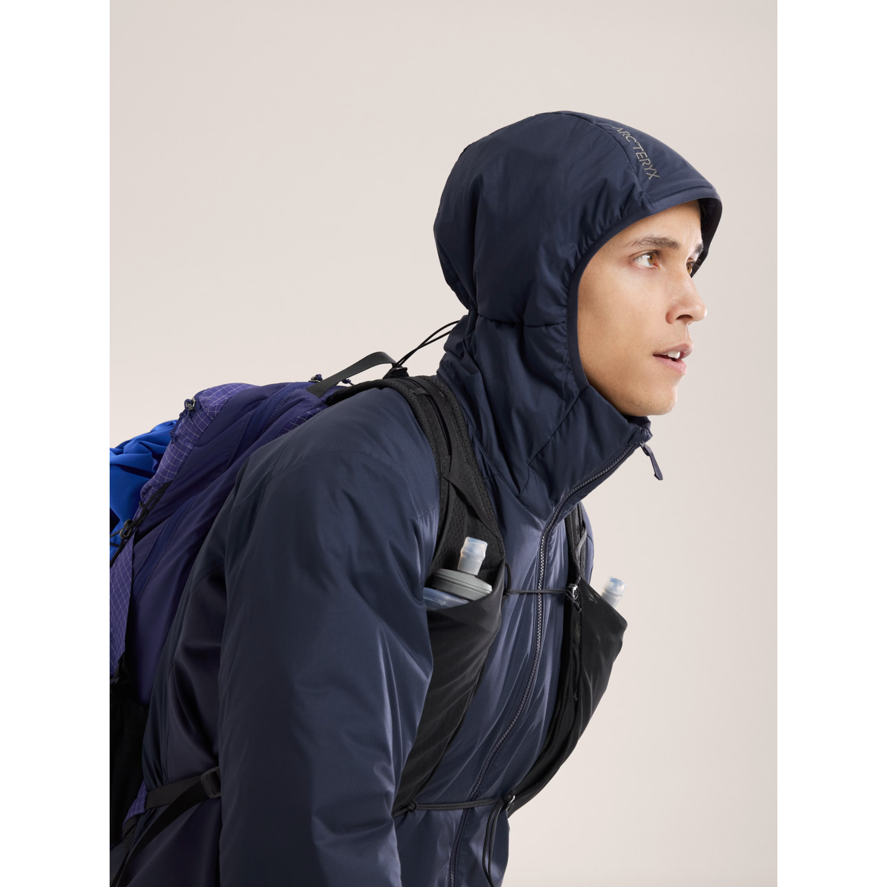 Arc'teryx Men's Atom Hoody - Lightweight Insulated Jacket for Hiking & Outdoor Activities | Water-Resistant & Breathable | Perfect for Camping, Climbing & Winter Sports