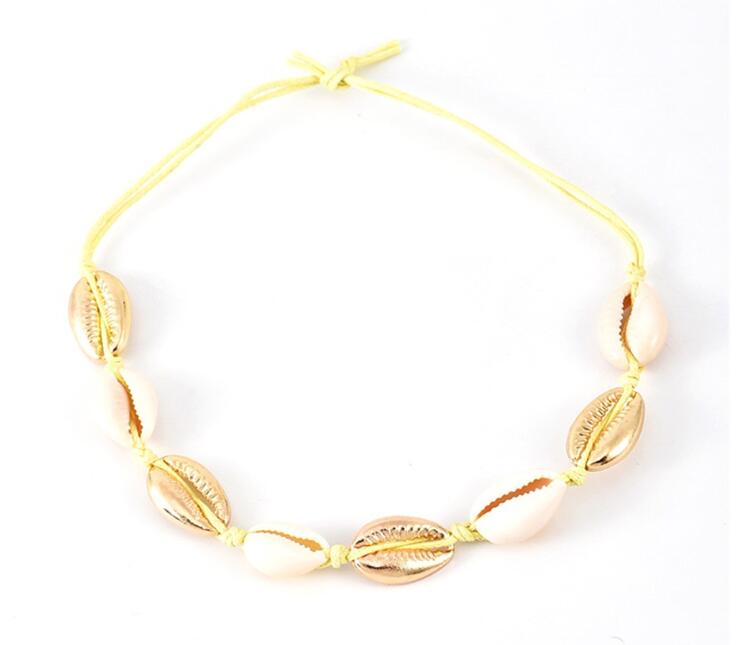 Elegant Women's Beach Anklet with Shell Weave & Diamond Bee Pendant - Multi-Layer Foot Jewelry for Summer Vacations, Pool Parties & Boho Fashion