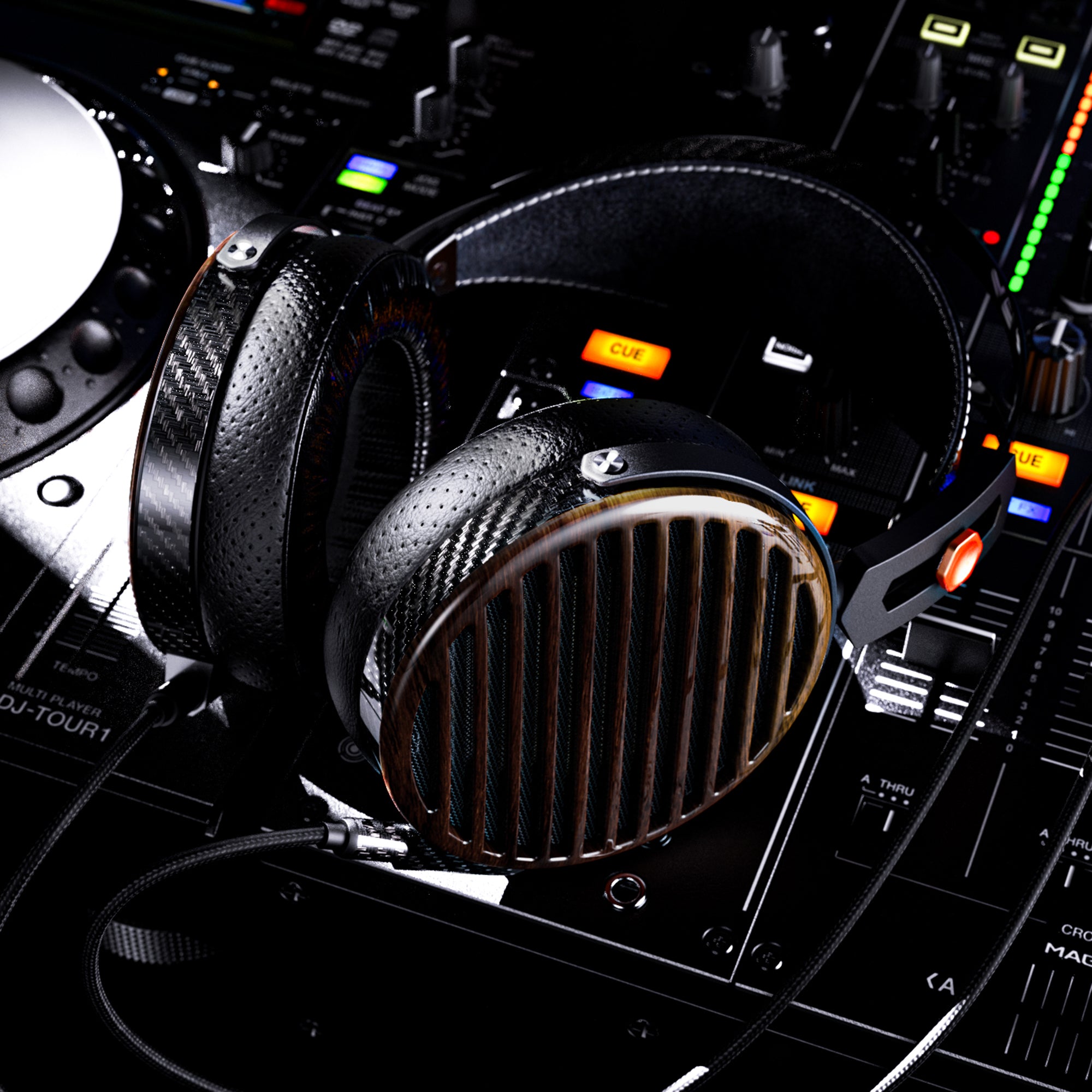 FiiO FT7 Open Back Headphones - High Fidelity Studio Headphones for Audiophiles, Music Lovers & Gaming - Premium Over-Ear Headphones with Wide Soundstage for Home Studio, DJing & Relaxation