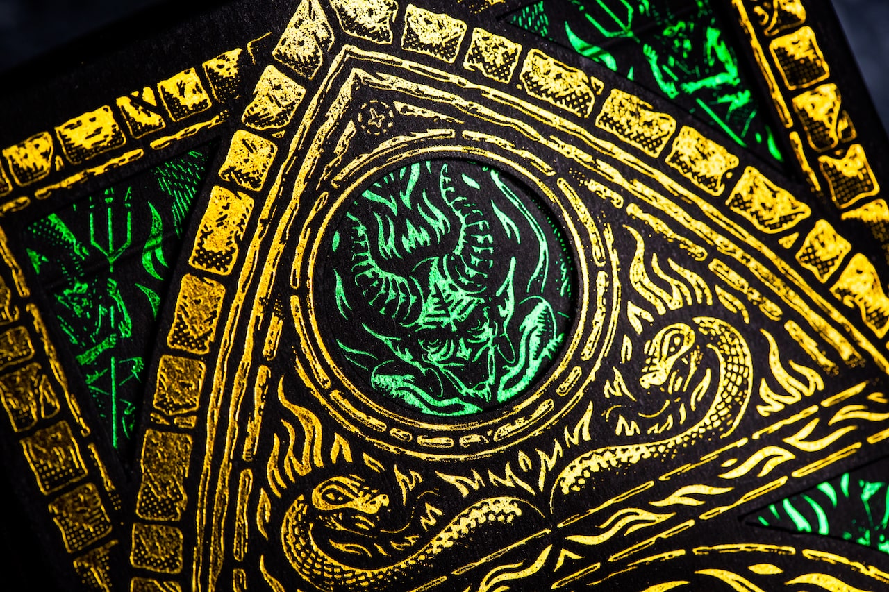 Inferno Playing Cards Emerald Blaze - Premium Poker Cards for Magic Tricks & Cardistry - Perfect for Game Nights, Casino Parties & Professional Performances