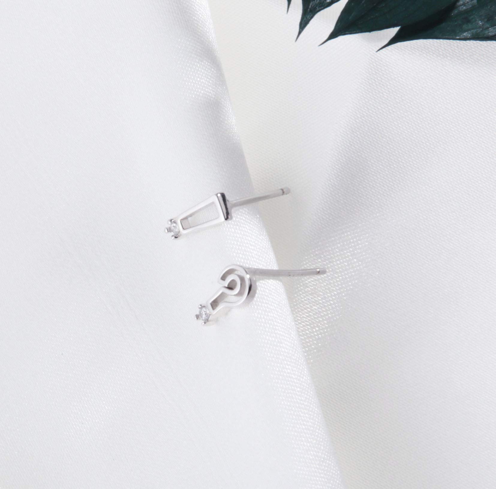 Helen de Lete Exclamation & Question Mark S925 Sterling Silver Earrings - Minimalist Dainty Stud Earrings for Women, Perfect for Everyday Wear & Gift Giving