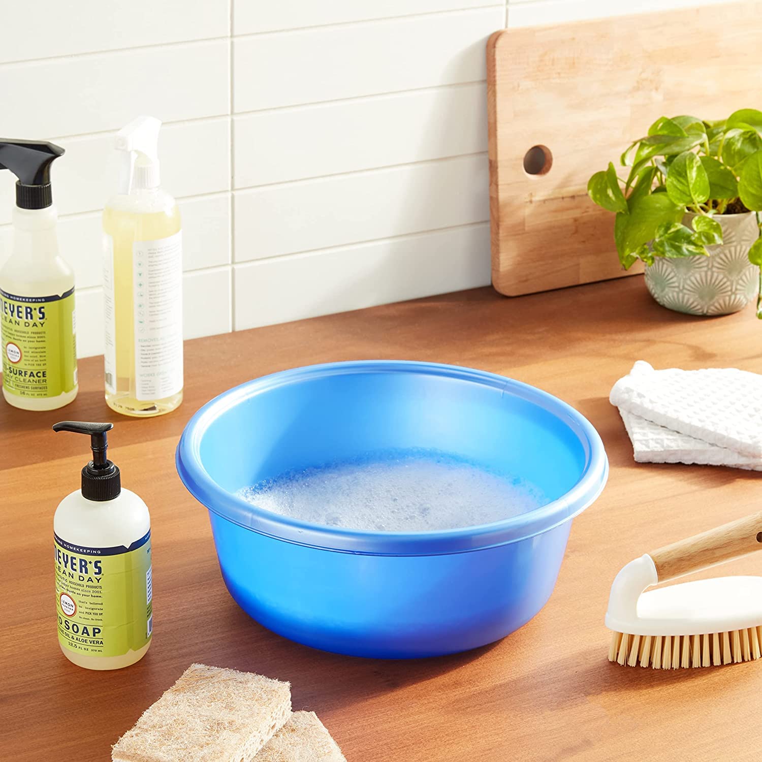 Ybm Home Round Plastic Wash Basin 1147 (2-Pack, Light Blue) - Perfect for Laundry, Bathing Pets & Camping Essentials