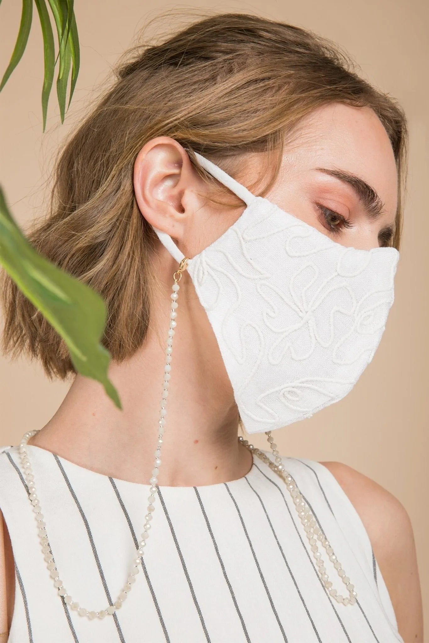 Fashionable Crystal Eyeglass Chain Mask Holder - Stylish Glasses Lanyard for Reading, Work & Outdoor Activities