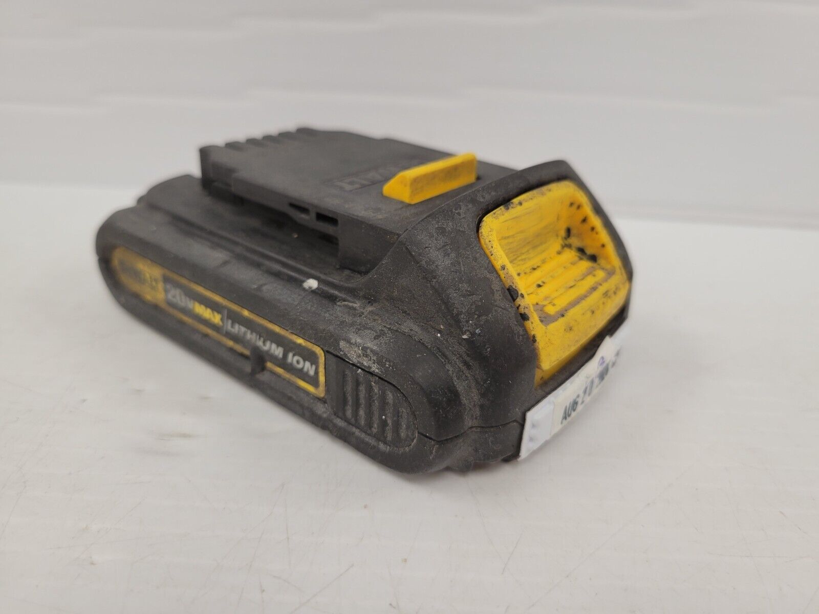 DEWALT DCD771 20V MAX Cordless Drill/Driver Kit - Powerful & Lightweight for Home DIY, Construction, and Woodworking Projects