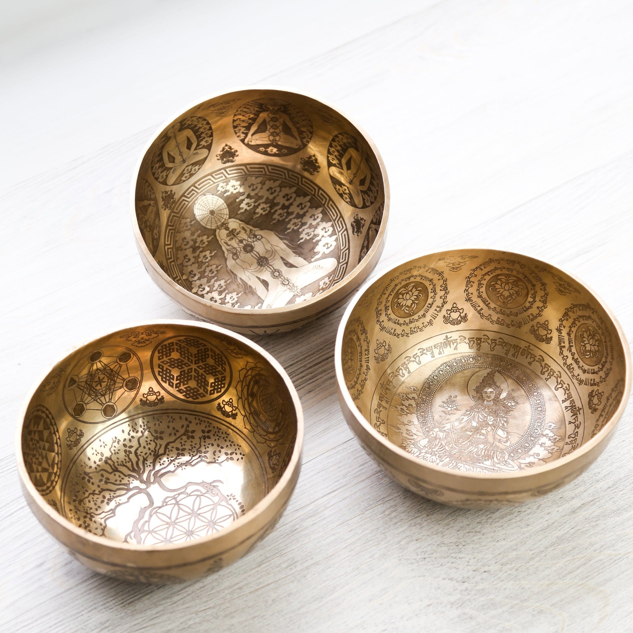 Green Tara Goddess Singing Bowl - Tibetan Meditation Bowl for Healing, Yoga & Spiritual Practice - Perfect for Mindfulness, Sound Therapy & Home Decor
