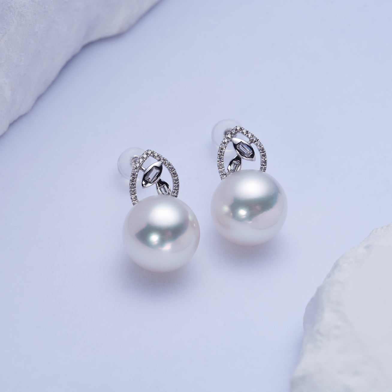18K Solid Gold Australian White Pearl Stud Earrings for Women - Elegant & Timeless Jewelry Gift for Wedding, Anniversary & Special Occasions