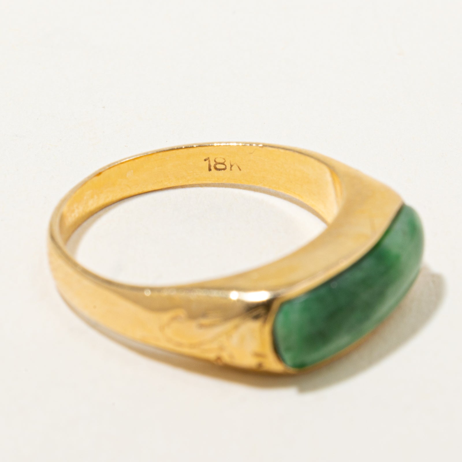 East West Cabochon Jade Ring - 1.50ct Genuine Jade Stone - Size 5.5 - Elegant Dainty Jewelry for Women - Perfect for Everyday Wear, Special Occasions & Gift Giving
