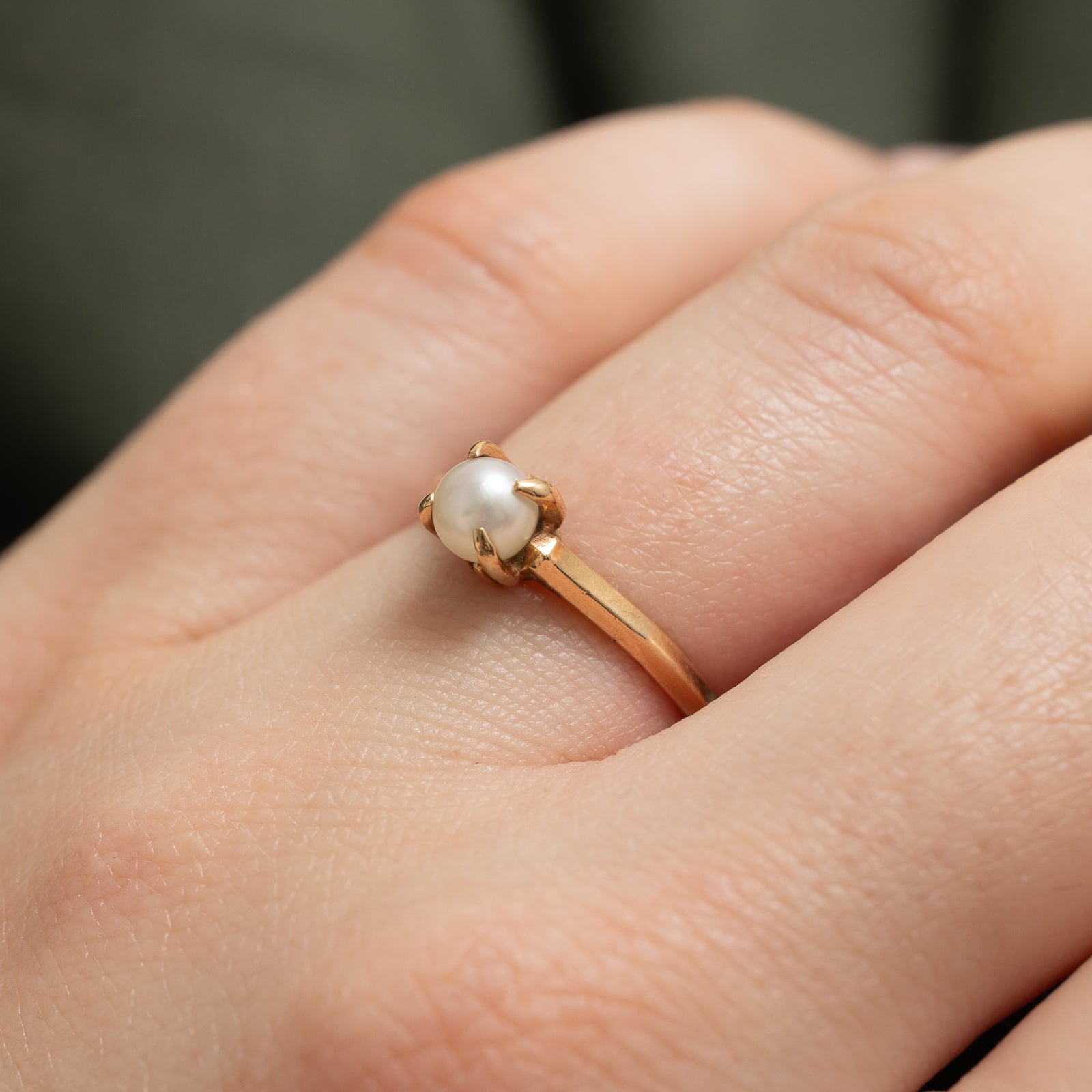 Solitaire Pearl Ring for Women - 14K Gold Plated Elegant Pearl Jewelry, Size 6 - Perfect for Weddings, Anniversaries & Special Occasions