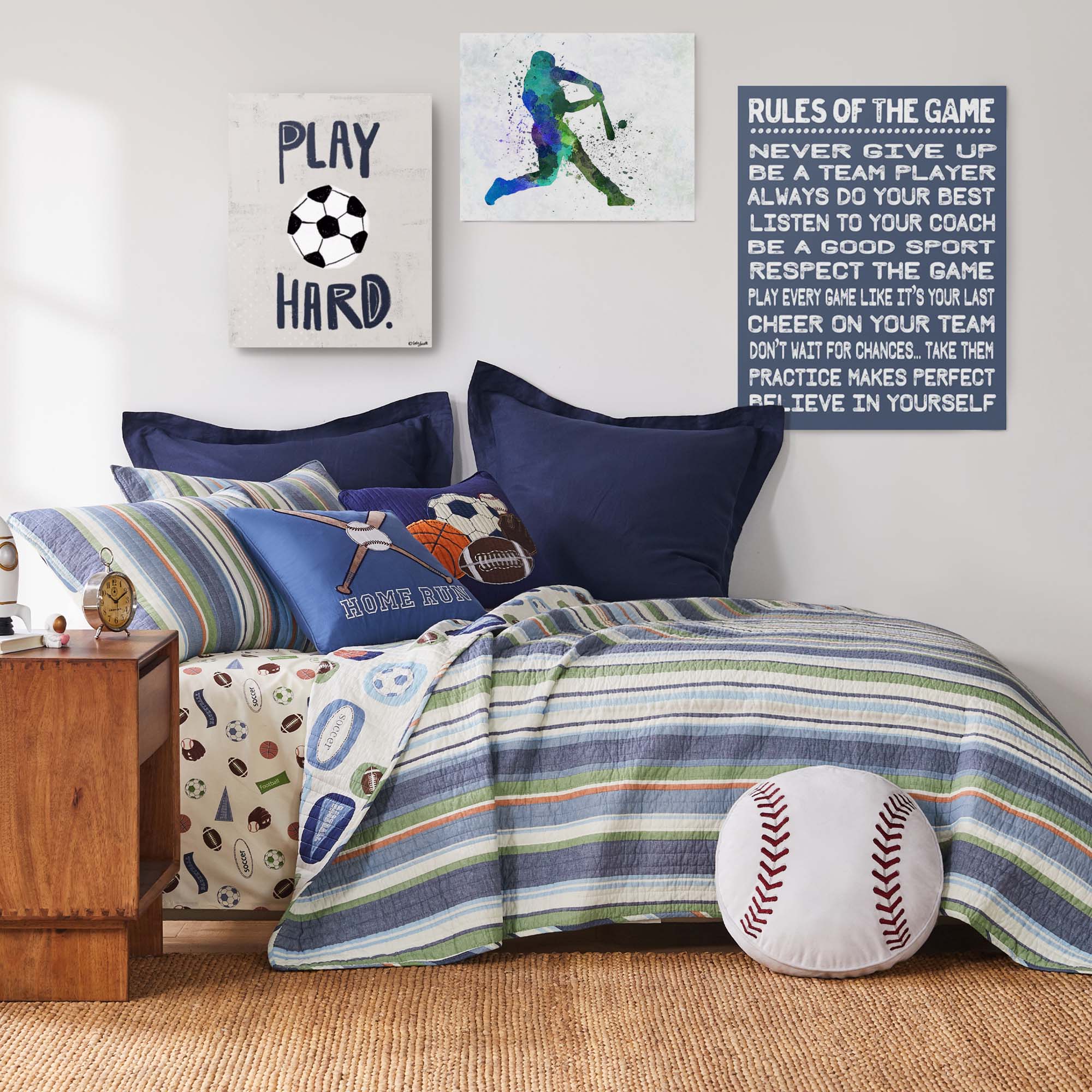 Premium MVP Quilt - Lightweight & Warm Reversible Quilt for All Seasons | Perfect for Camping, Travel, Home Decor & Gifts