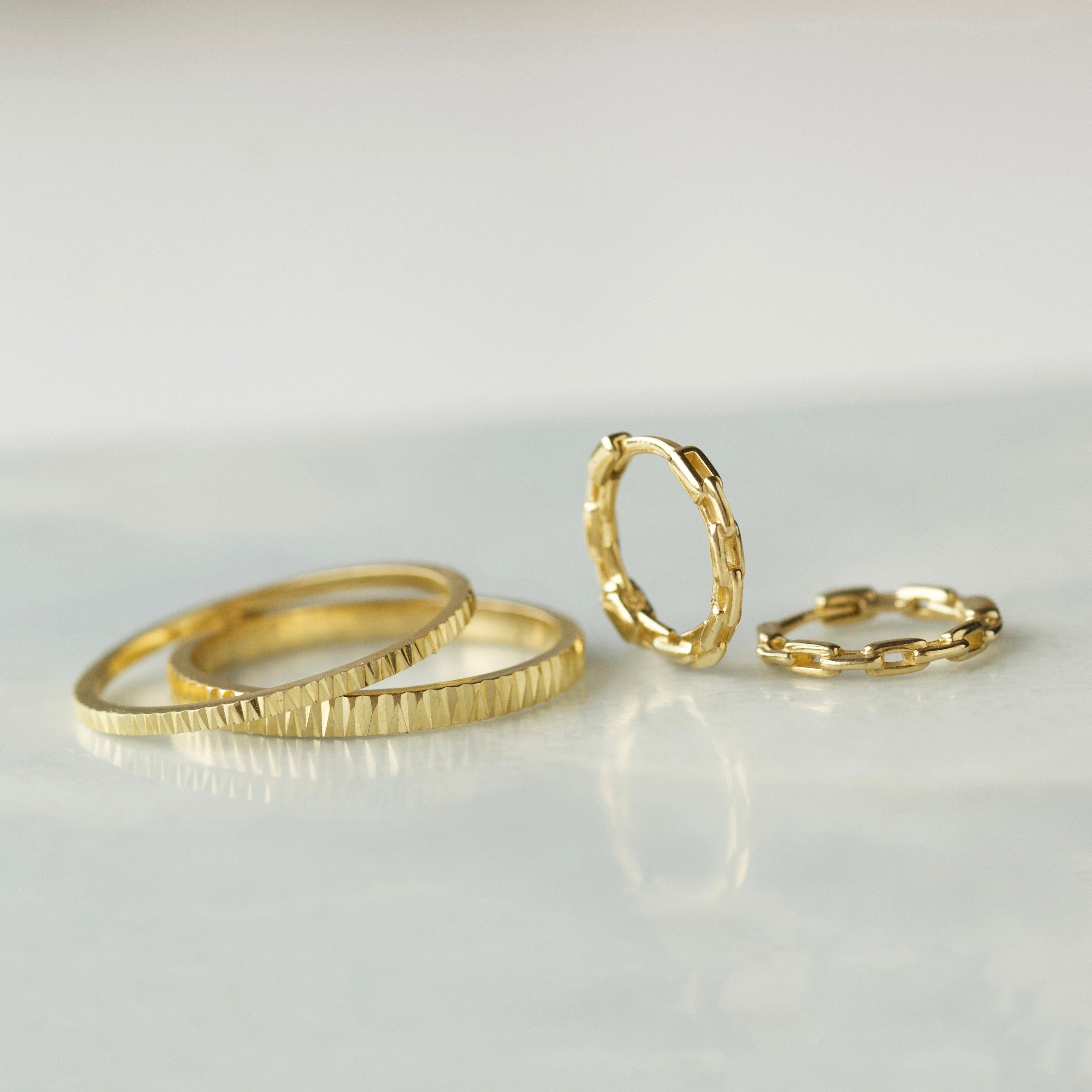 Hyacinth Diamond Cut Band Ring - Elegant Stackable Jewelry for Women, Perfect for Weddings, Anniversaries & Everyday Wear