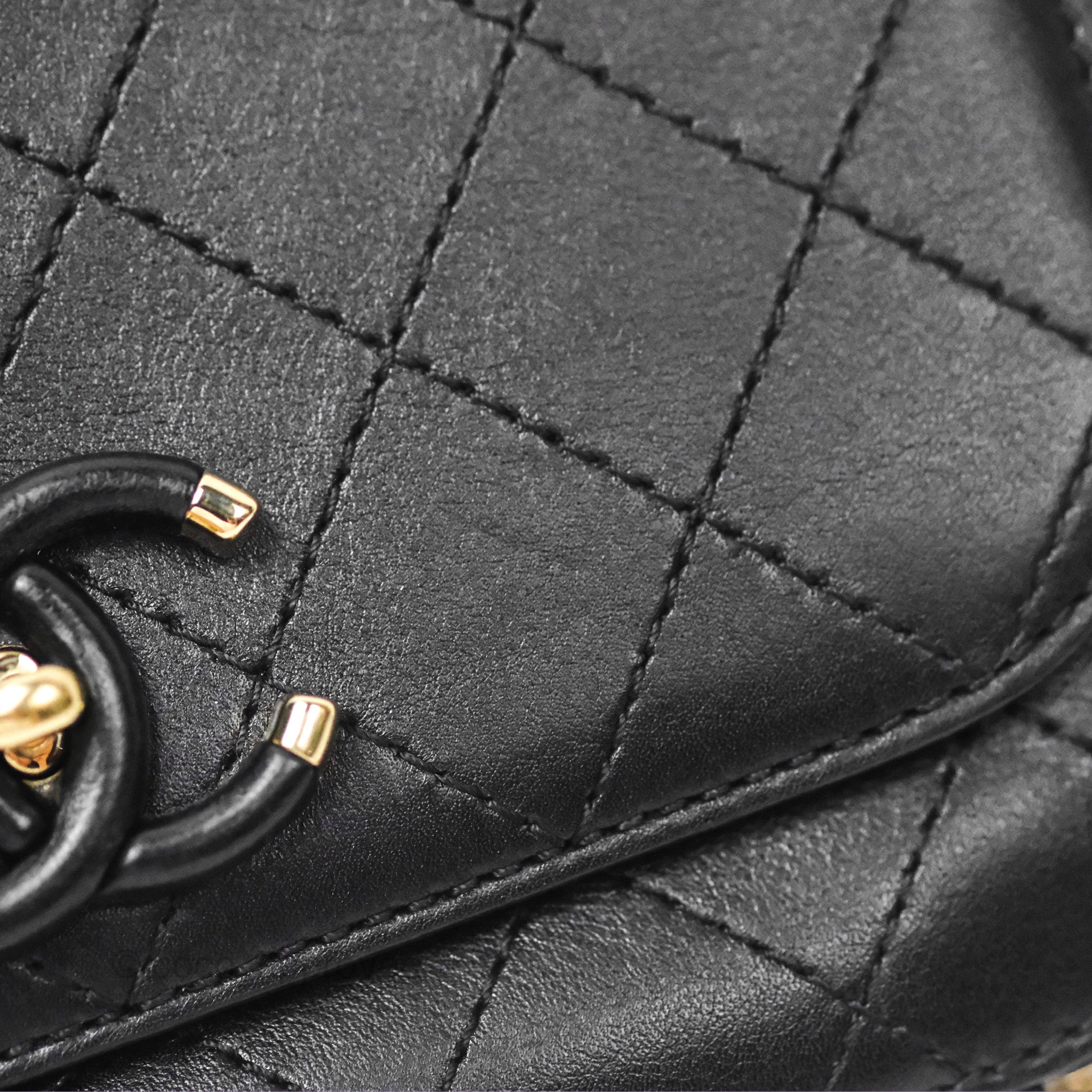 Authentic Chanel Small Flap Bag in Black Calfskin Leather - Perfect for Evening Events & Luxury Fashion Accessories