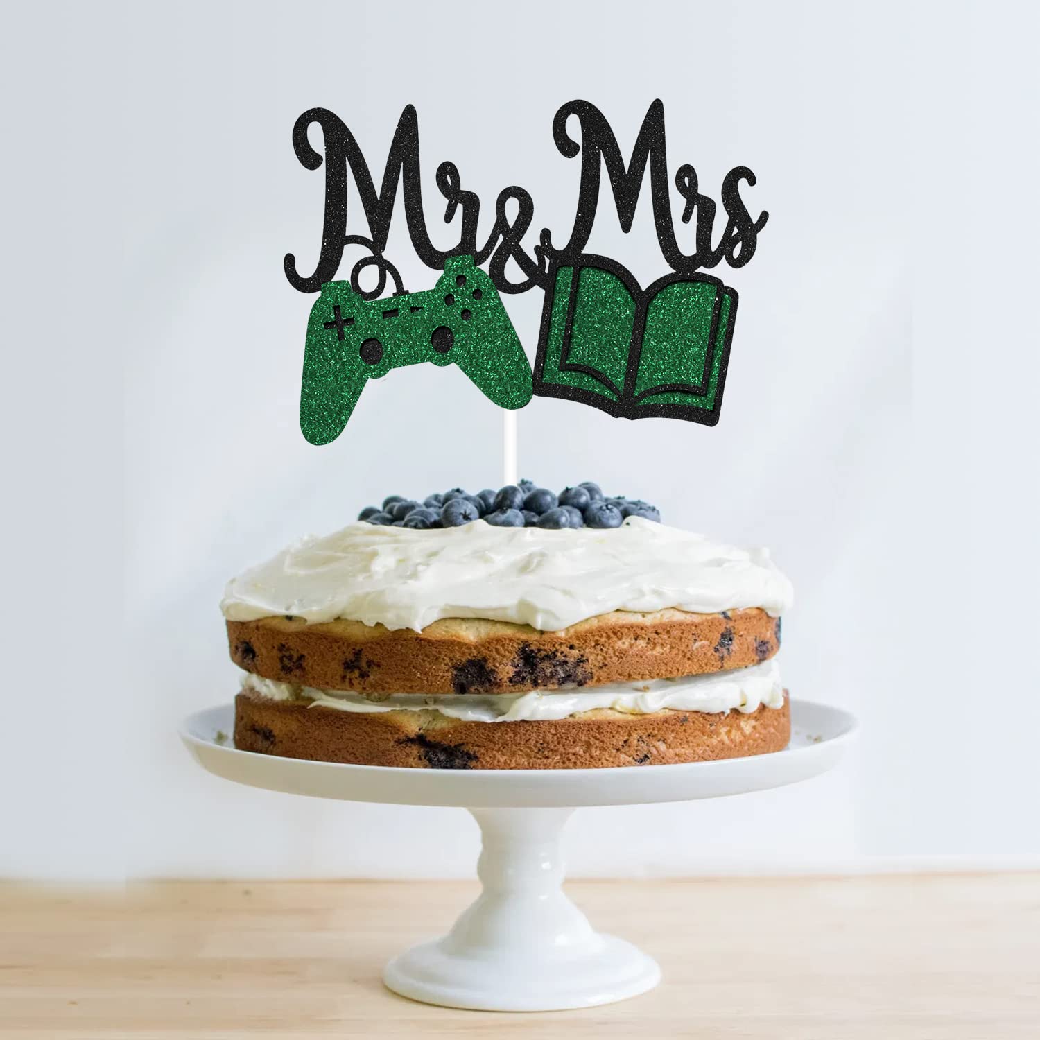 Mr & Mrs Wedding Cake Topper - Glitter Game Controller & Book Design - Funny Bridal Shower & Engagement Party Decoration - Perfect for Gamer Couples Wedding Cakes