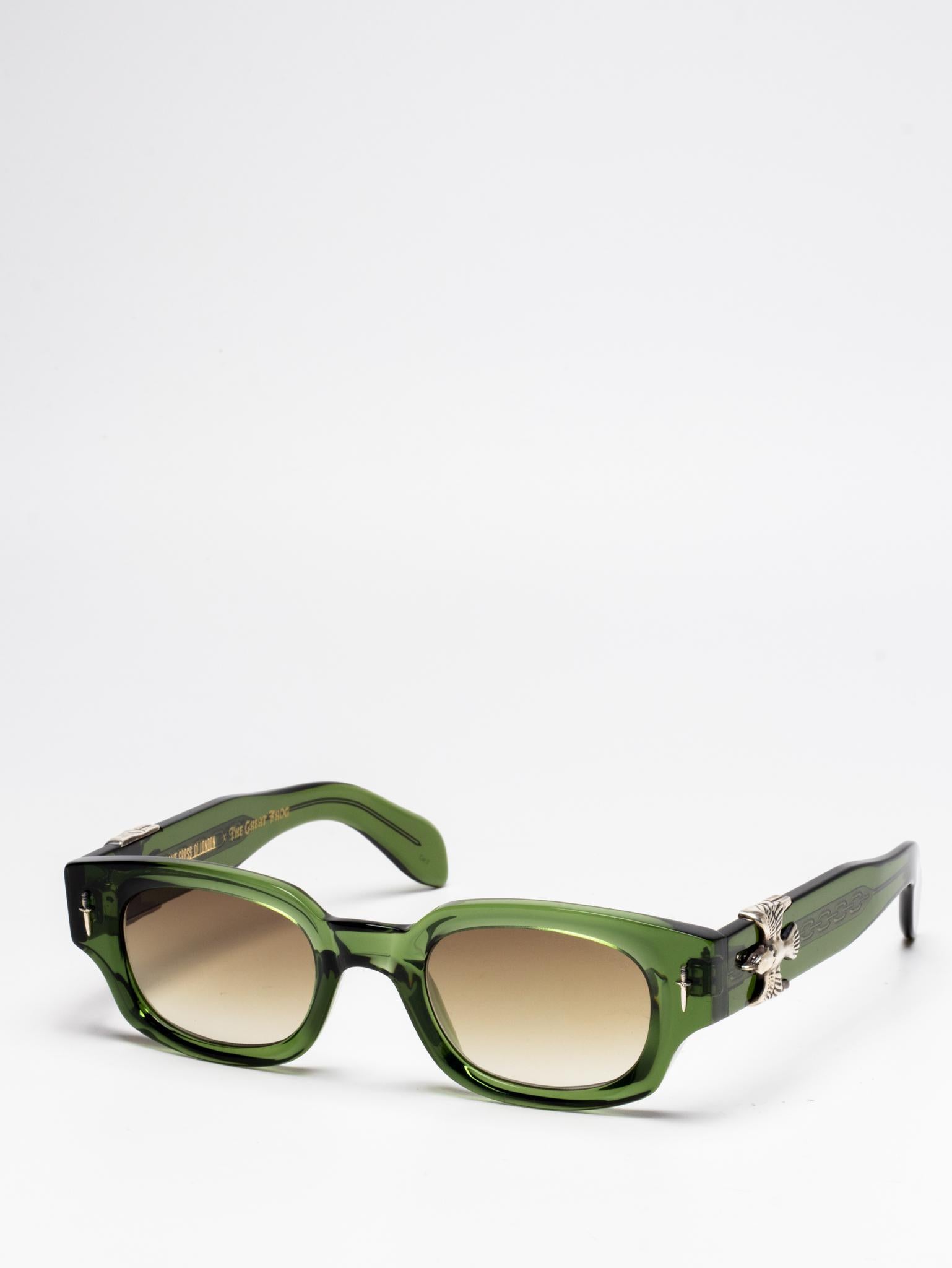 Cutler and Gross GFSN 004 03 Sunglasses – The Great Frog Collection | Stylish Vintage-Inspired Eyewear for Men & Women | Perfect for Fashion, Outdoor Activities & Luxury Events