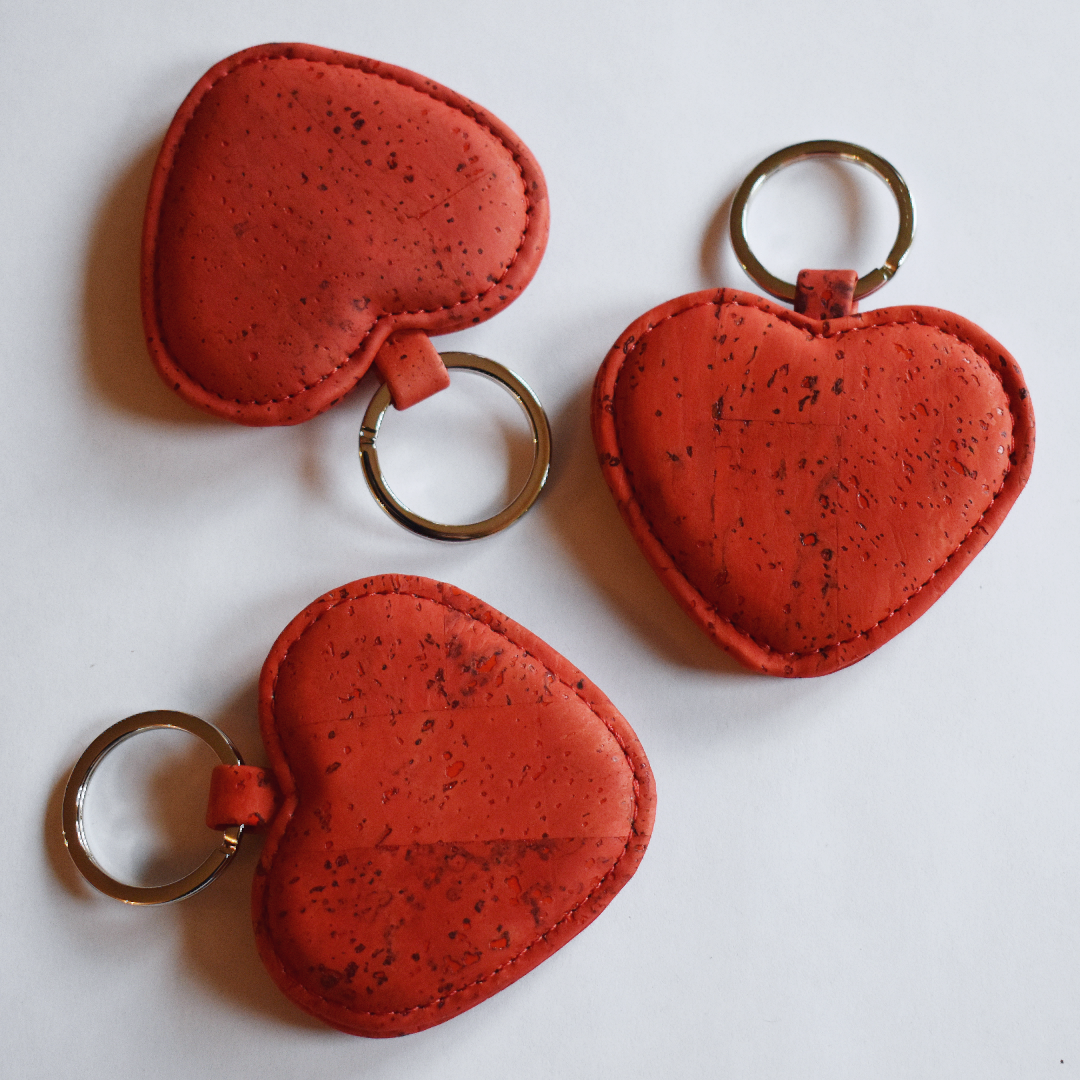 Heartfelt Cork Keychain - Personalized Engraved Gift for Her, Custom Name Keyring - Perfect for Anniversary, Birthday, Wedding & Everyday Carry