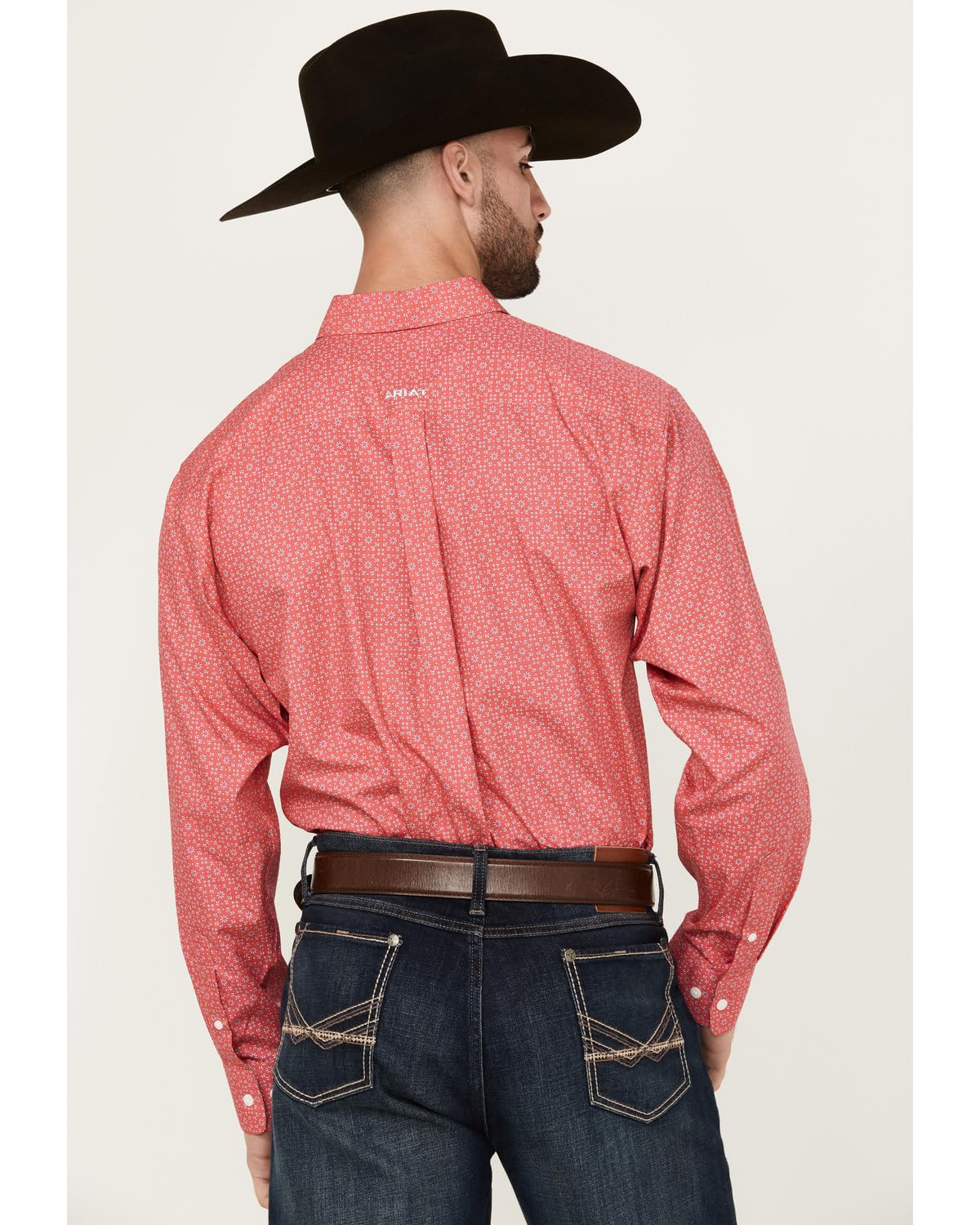 ARIAT Men's Wrinkle Free Brennan Classic Fit Button Down Shirt - Comfortable Long Sleeve Casual Work & Office Wear