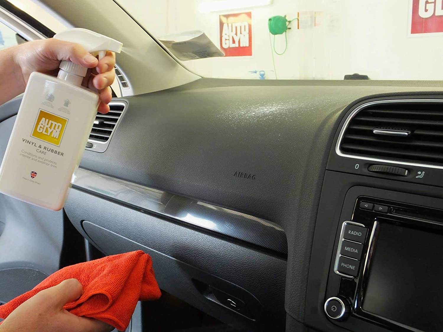 Autoglym Vinyl & Rubber Care - Premium Protectant for Car Interiors, Motorcycle Seats & Outdoor Gear | Restores Shine & Prevents Cracking | Ideal for Dashboards, Upholstery & Weather Strips