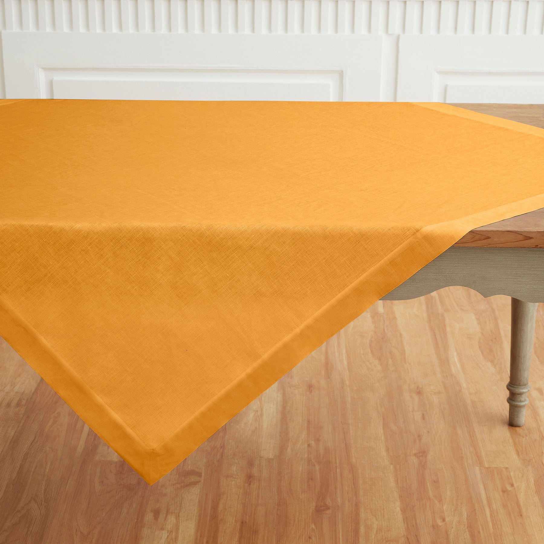 Fete Table Throw - Elegant & Durable Table Cover for Parties, Weddings & Events | Perfect for Indoor & Outdoor Celebrations