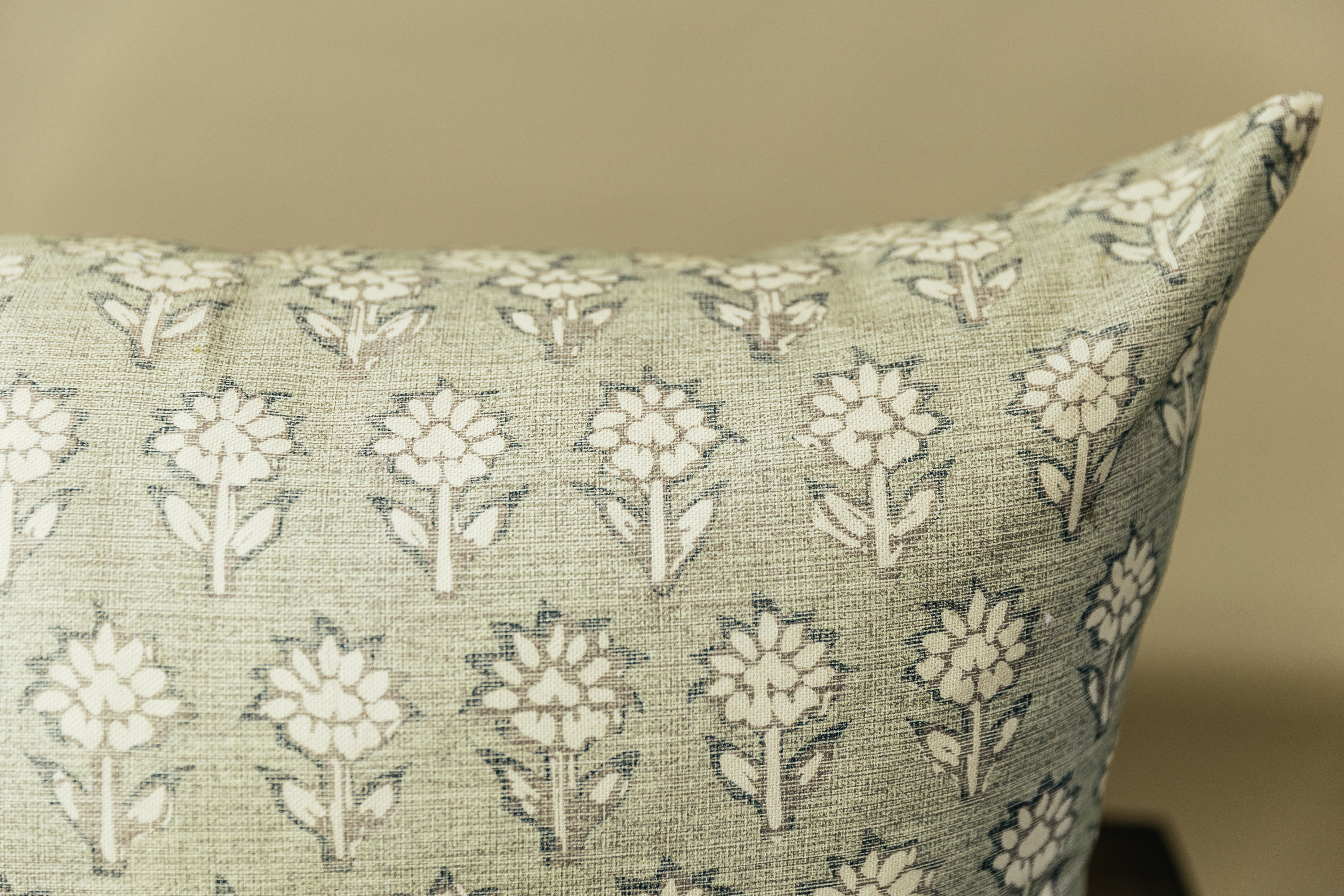 Luxury Mollie XL Lumbar Pillow Cover - Soft Decorative Cushion Case for Sofa, Bed & Home Decor - Perfect for Living Room, Bedroom & Office