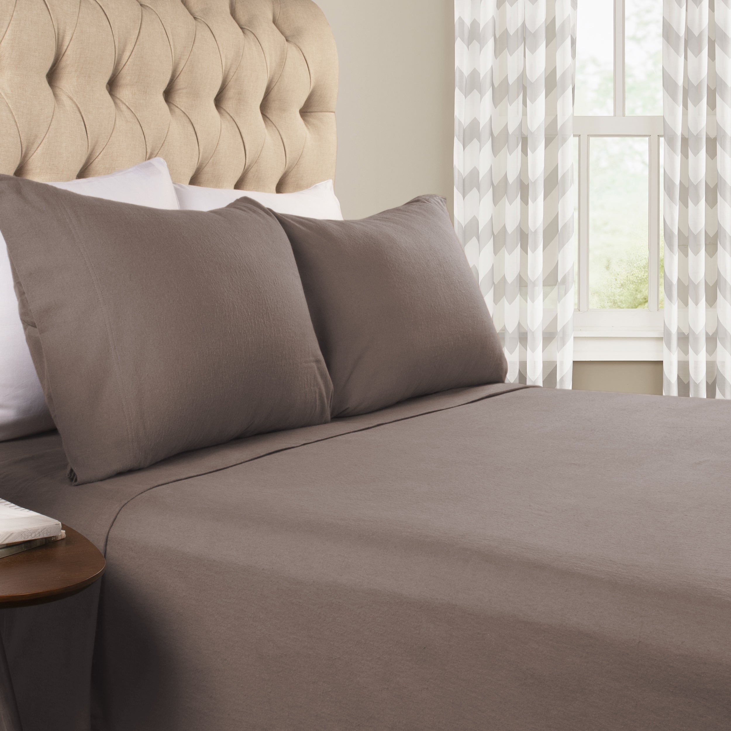 Premium Flannel Cotton Bed Sheet Set - Deep Pocket, Modern Solid Design - Perfect for Cozy Winter Nights & Home Decor