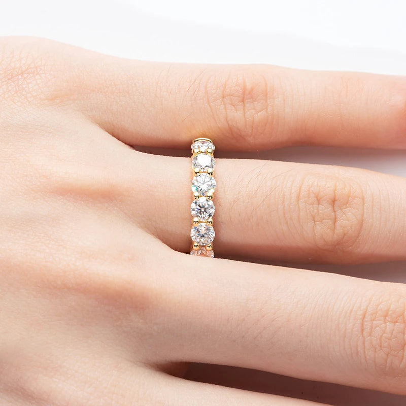 925 Sterling Silver 4mm Round Moissanite Wedding Band Ring for Women - Elegant Bridal Jewelry for Engagement, Anniversary & Special Occasions
