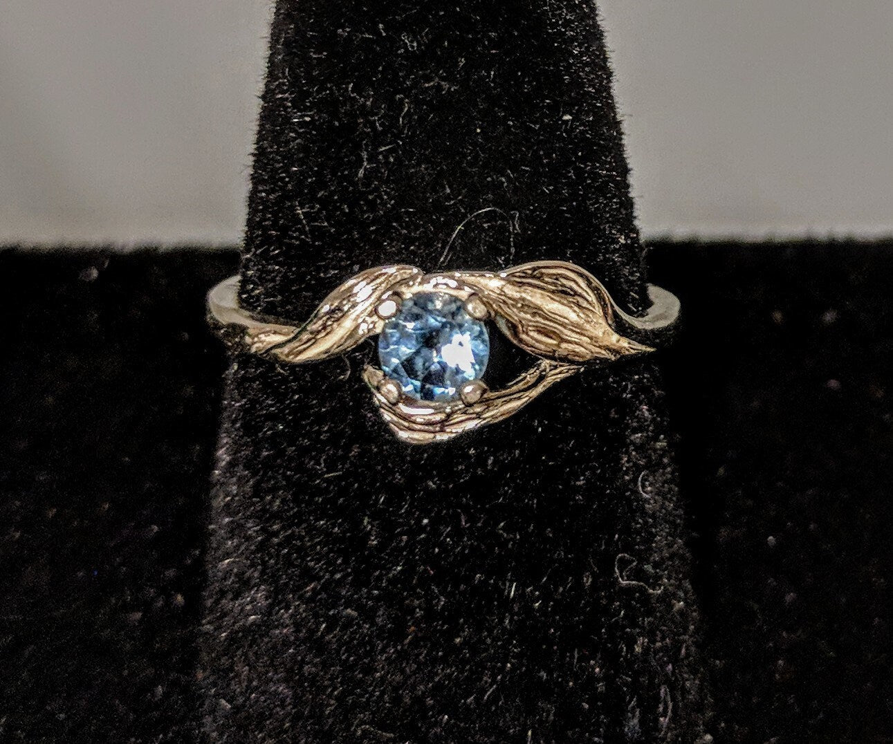 Natural Gemstone Flower & Leaf Ring - 4mm Round Garnet, Amethyst, Citrine, blue topaz or peridot in Sterling Silver (Size 7) - Perfect for Weddings, Anniversaries & Everyday Elegance