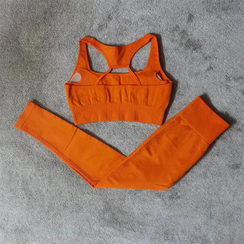 Seamless Women's Yoga Set - High Waist Workout Leggings & Sports Bra - Gym Outfits for Yoga, Pilates & Fitness Training | Breathable Activewear for Women