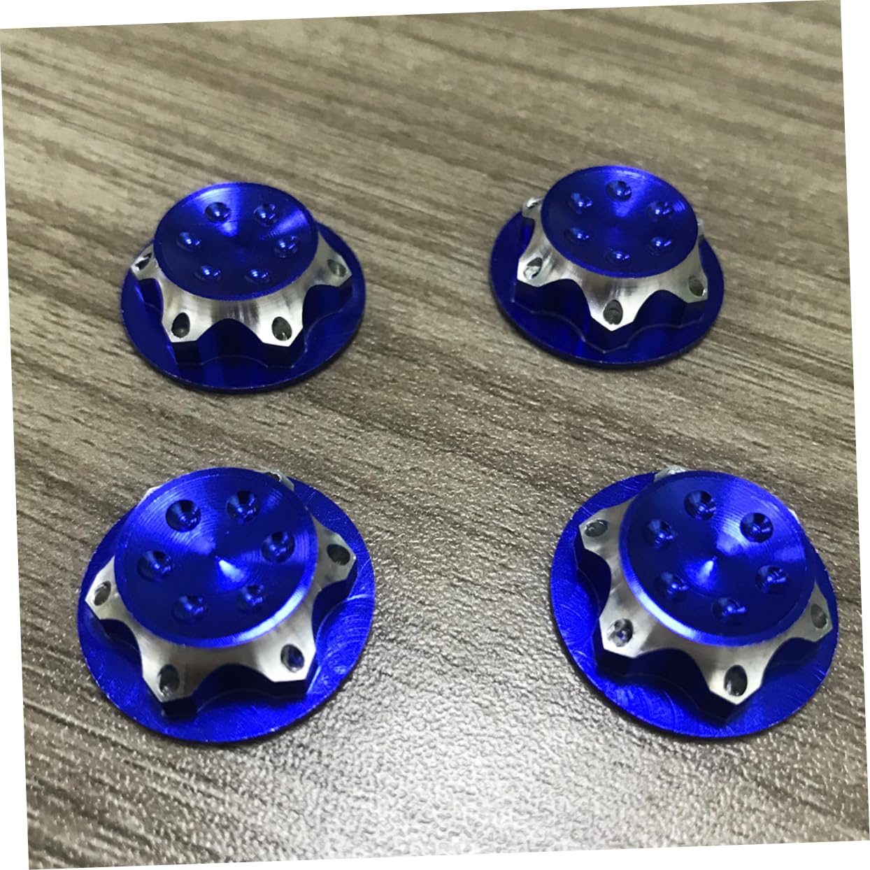 VICASKY 8-Piece Aluminum Alloy Wheel Hub Set for RC Crawler Cars - Durable RC Car Wheel Rims & Hub Covers for Off-Road Adventure, Rock Crawling & Trail Driving