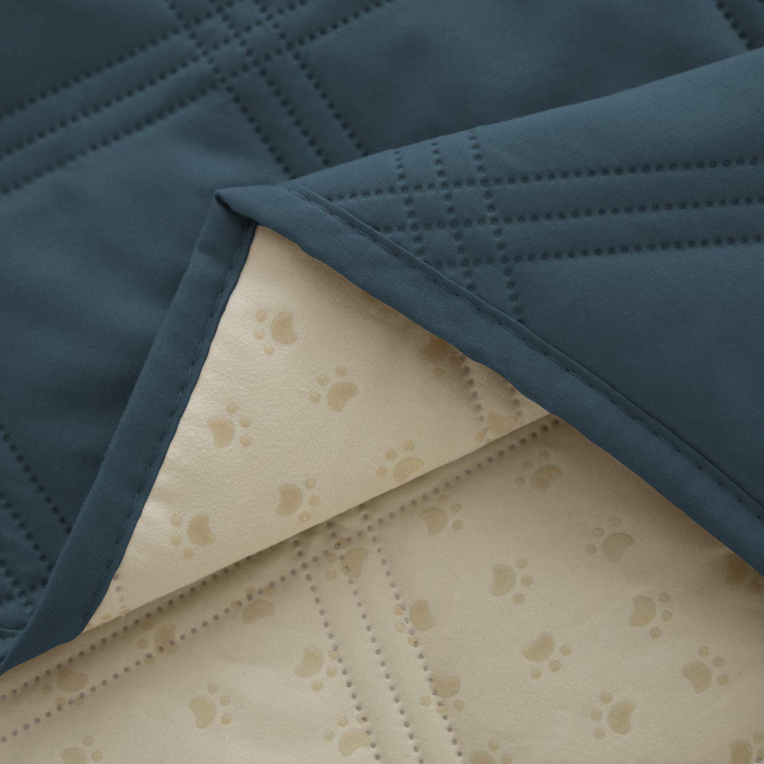 Ameritex Waterproof Dog Bed Cover - Non-Slip Pet Blanket for Furniture Protection, Couch & Sofa Protector - Perfect for Large Dogs, Puppies, and Indoor Pets (Use on Beds, Couches, or Car Seats)
