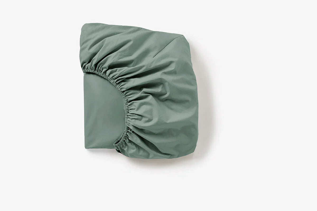 Premium Organic Cotton Sateen Fitted Sheet Set - Ultra Soft Breathable Bed Sheets for Comfortable Sleep - Perfect for Master Bedroom, Guest Room & Vacation Homes