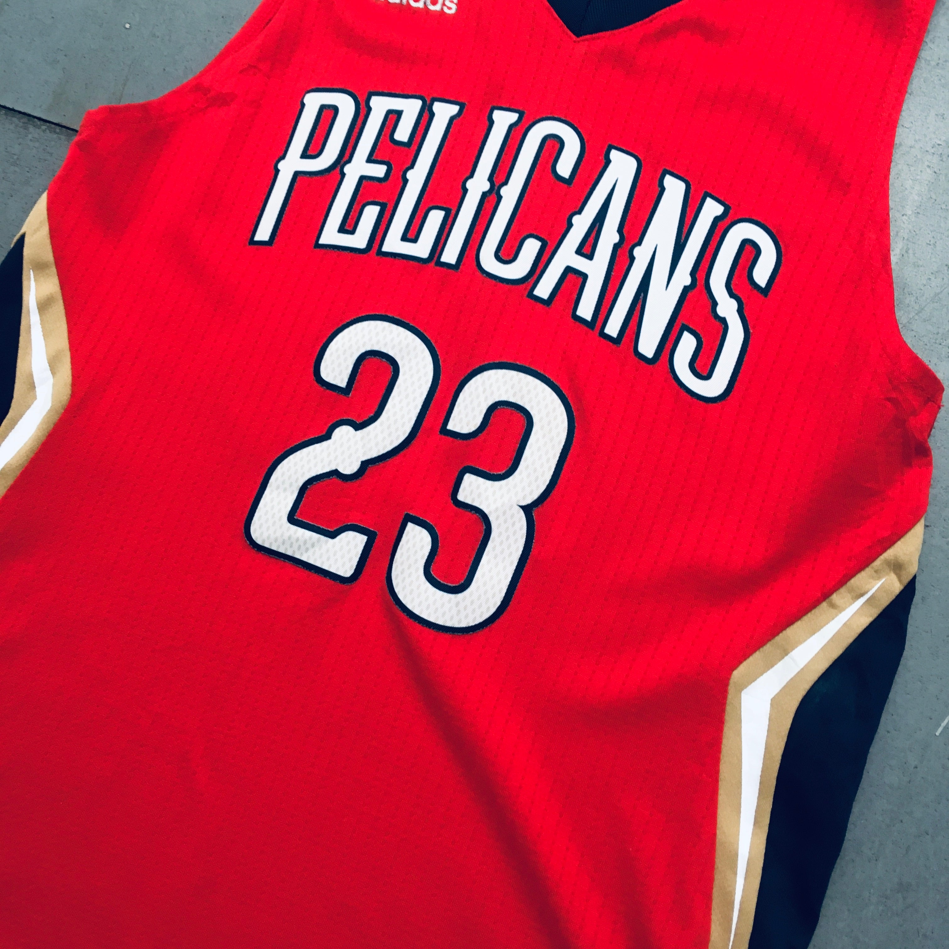 Authentic Anthony Davis 2013/14 New Orleans Pelicans Red Stitched Adidas Jersey - XS Size for Basketball Games, Fan Collections & Sports Memorabilia
