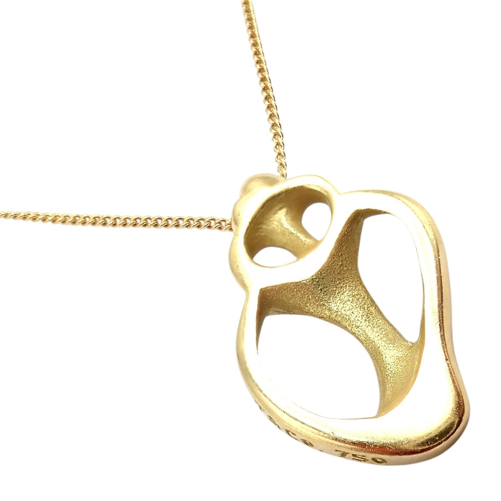 Vintage Tiffany & Co 18K Yellow Gold Seashell Pendant Necklace - Authentic 1980s Jewelry for Women, Perfect Gift for Anniversary, Birthday & Special Occasions
