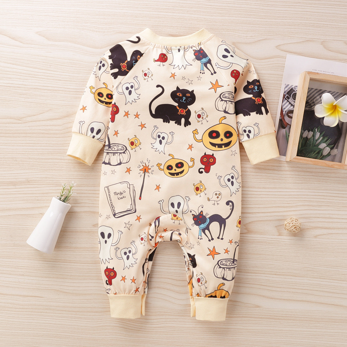 Halloween Baby Jumpsuit - Cute Printed Halloween Outfit for Infants & Toddlers - Perfect for Trick-or-Treating, Costume Parties & Photo Shoots
