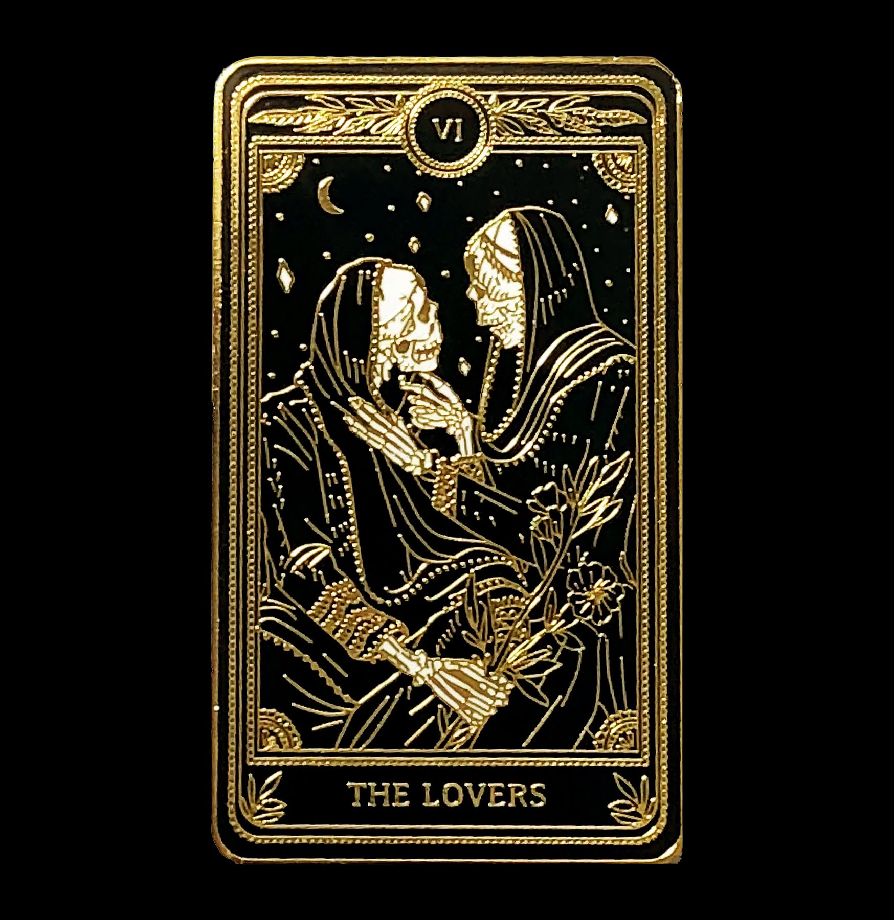 Romantic Couple Enamel Pin - Cute Love Gift for Couples, Anniversaries & Valentine's Day - Perfect for Backpacks, Jackets & Denim