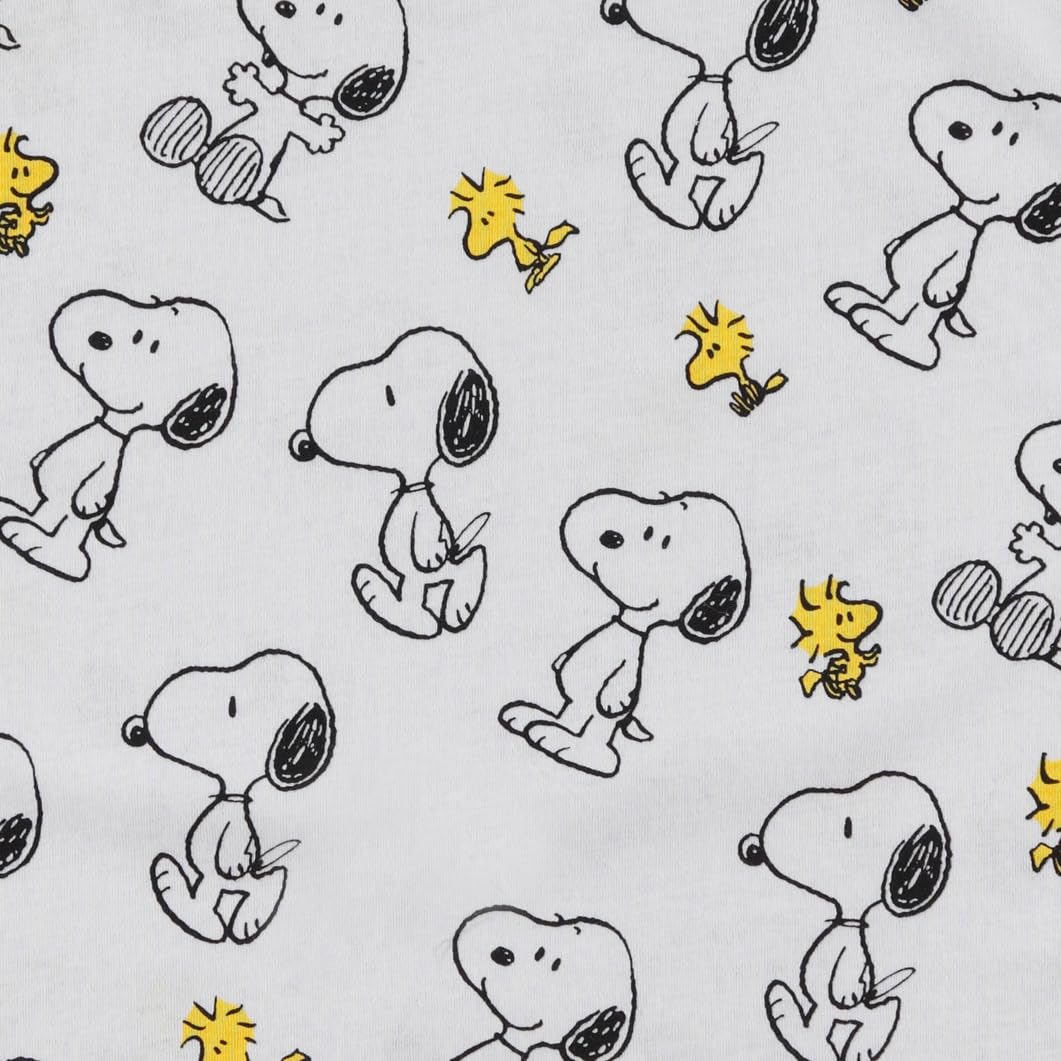 Women's Snoopy Graphic T-Shirt - Peanuts Cartoon Fashion Tee with Curved Hem for Juniors | Casual Wear, Gift for Snoopy Fans, Everyday Outfit