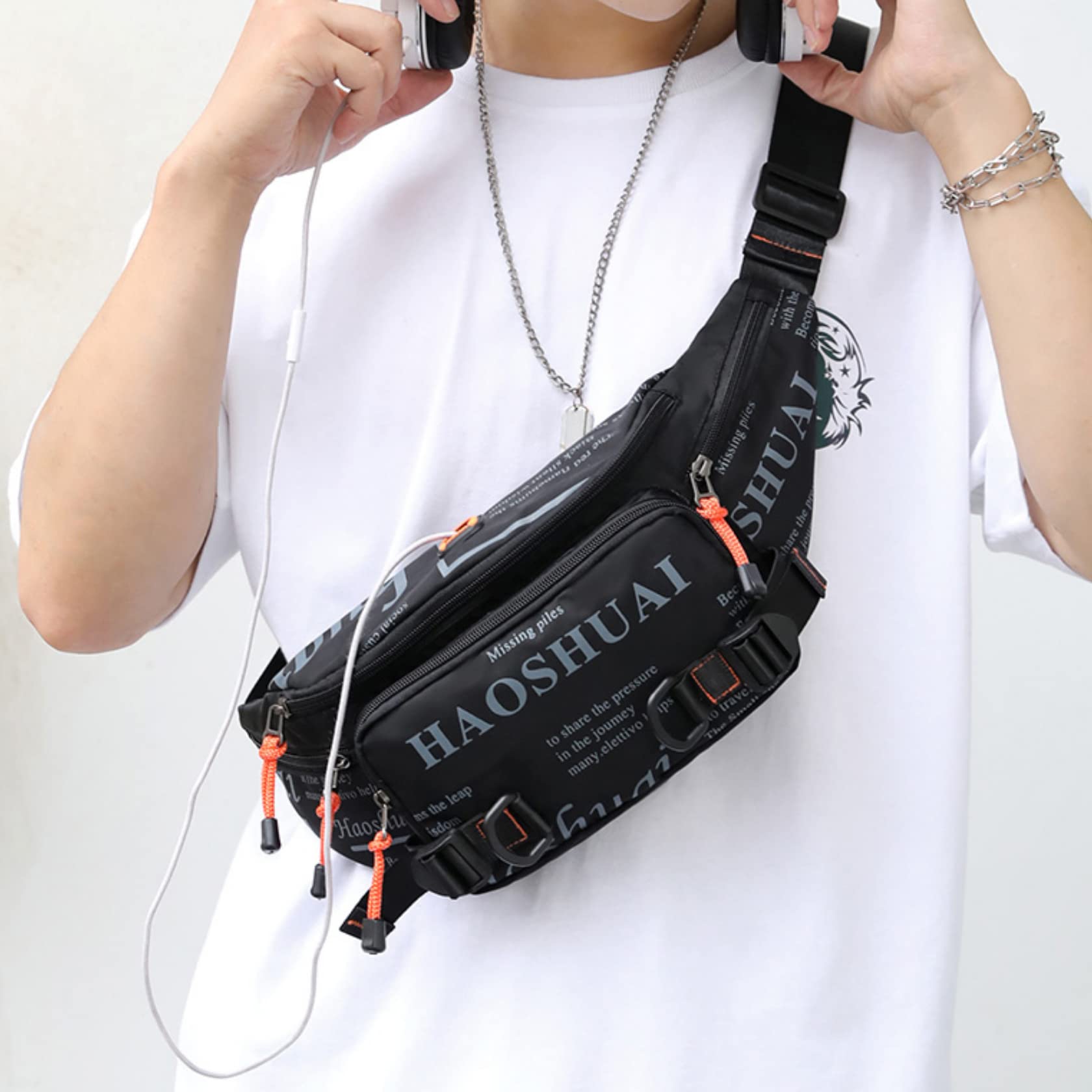 Waterproof Unisex Fanny Pack Waist Bag with Adjustable Strap & Headphone Jack - Running, Gym & Outdoor Activities (Black) - Perfect for Hiking, Travel & Workouts