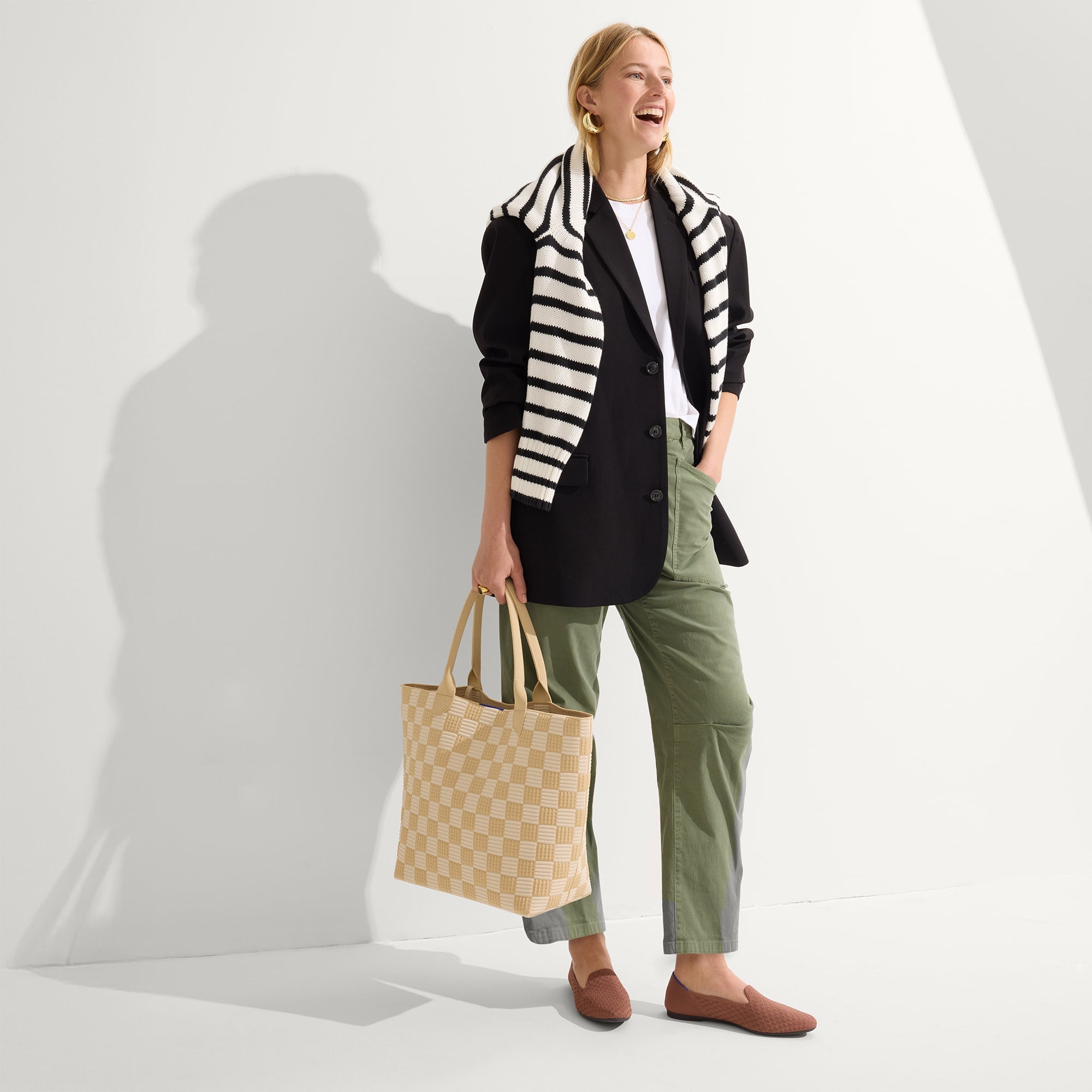 Lightweight Checkerboard Tote Bag for Women - Stylish & Durable Canvas Shopper - Perfect for Work, Travel, and Beach Day Essentials