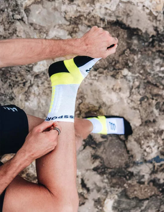 Compressport Unisex Ultra Trail Sock v2.0 - White & Yellow Running Socks for Hiking, Trail Running & Outdoor Adventures - Moisture-Wicking & Breathable Performance Socks