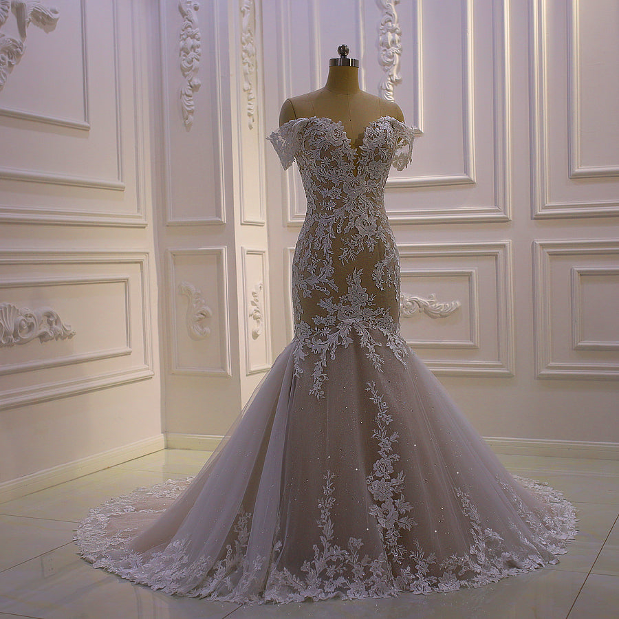 Elegant Long Sleeve Lace Appliqued Pearl Champagne Wedding Dress - Perfect for Bridal Ceremonies, Formal Events & Romantic Photos