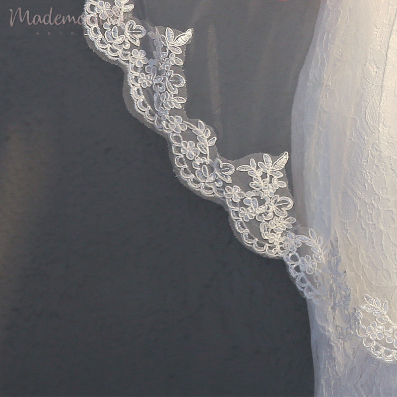 Elegant Donna Veil for Weddings - Bridal Veil with Lace Trim for Church Ceremonies & Formal Events