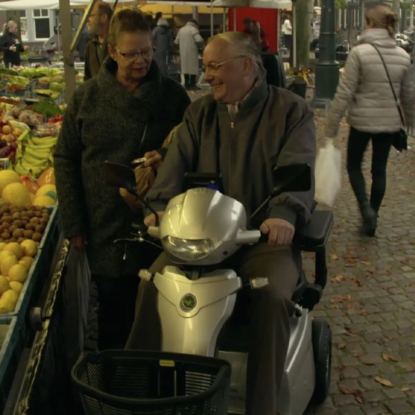 Quingo Toura 2 Heavy Duty Mobility Scooter for Adults - 350 lbs Weight Capacity, Long Range Electric Scooter for Seniors & Disabled - Perfect for Outdoor Travel, Shopping & Daily Commuting