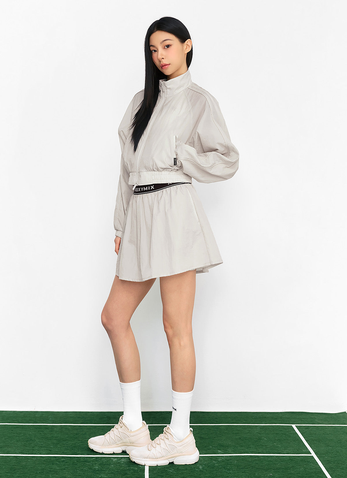 Light Woven Piping Crop Jacket for Women - Stylish Summer Outerwear for Casual Outings & Beach Cover-Up