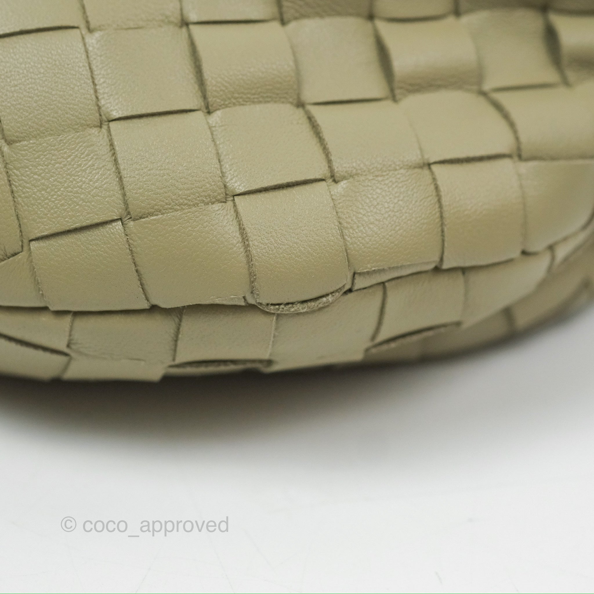 Bottega Veneta Mini Jodie Bag in Travertine - Intrecciato Lambskin Leather Crossbody Purse for Women | Perfect for Everyday Use, Date Night & Special Occasions