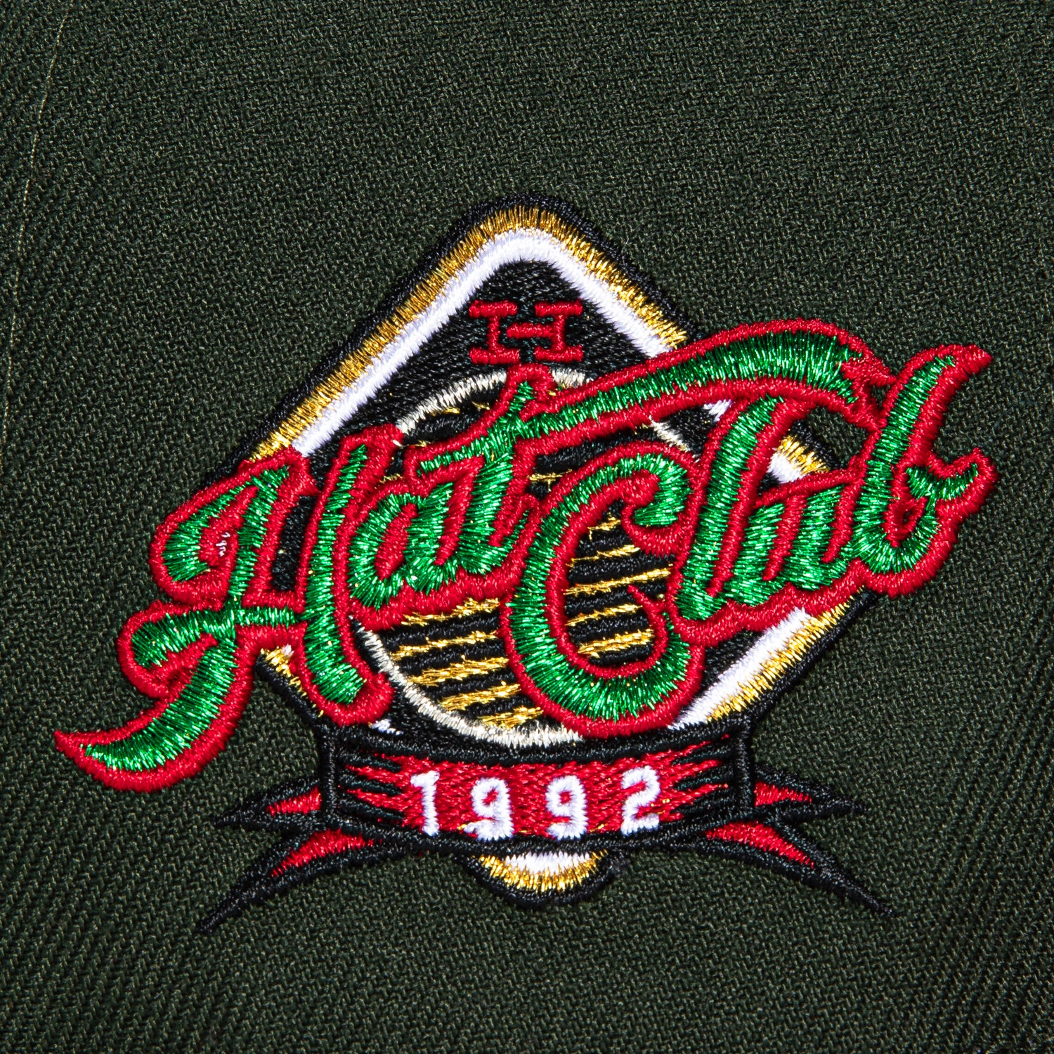 New Era 59Fifty 12 Days of Hatmas PBJ Mask Hat with Club Logo Patch - Green & Red Adjustable Baseball Cap for Christmas Gifts, Sports Fans & Streetwear Fashion