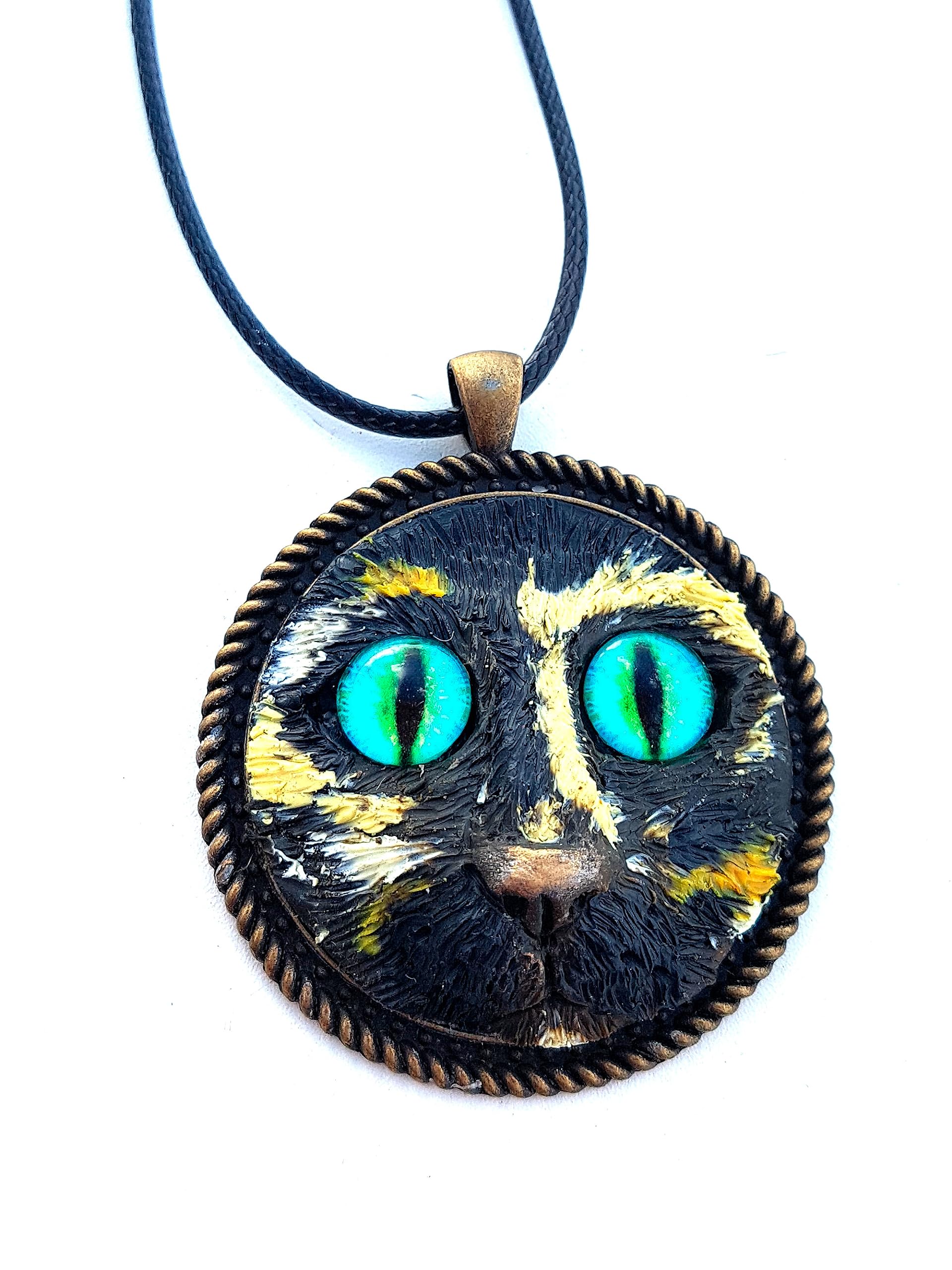 Elegant Tortoiseshell Cat Pendant Necklace - Handmade Cat Amulet Jewelry for Women, Unique Birthday Gift for Cat Lovers - Perfect for Everyday Wear, Special Occasions & Cat-Themed Parties