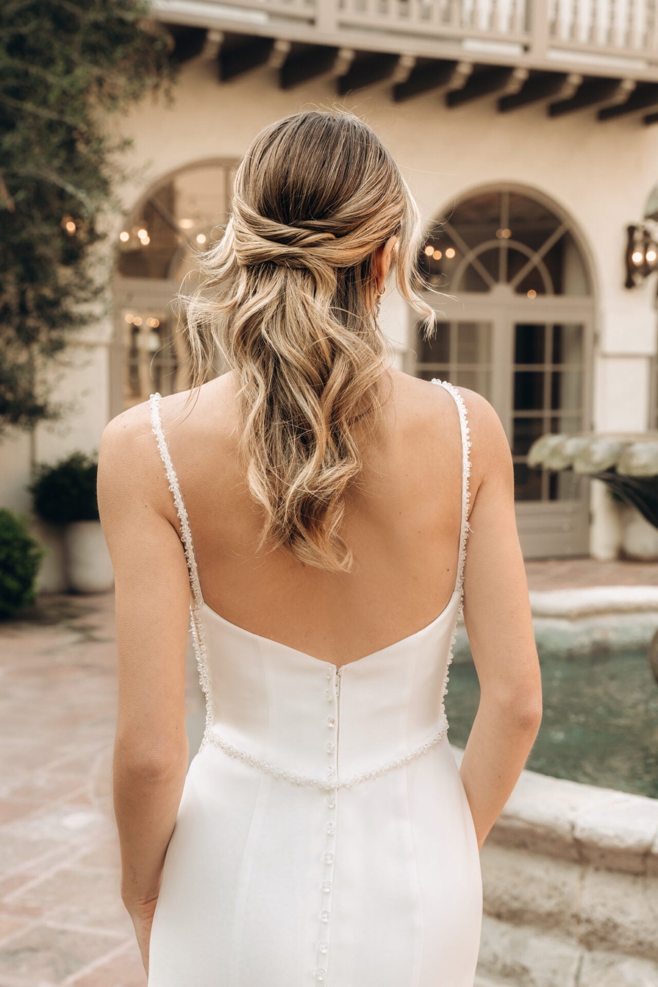 Vivienne Women's Fashion Jewelry & Accessories - Elegant Necklaces, Earrings & Bracelets for Everyday Wear, Parties & Special Occasions