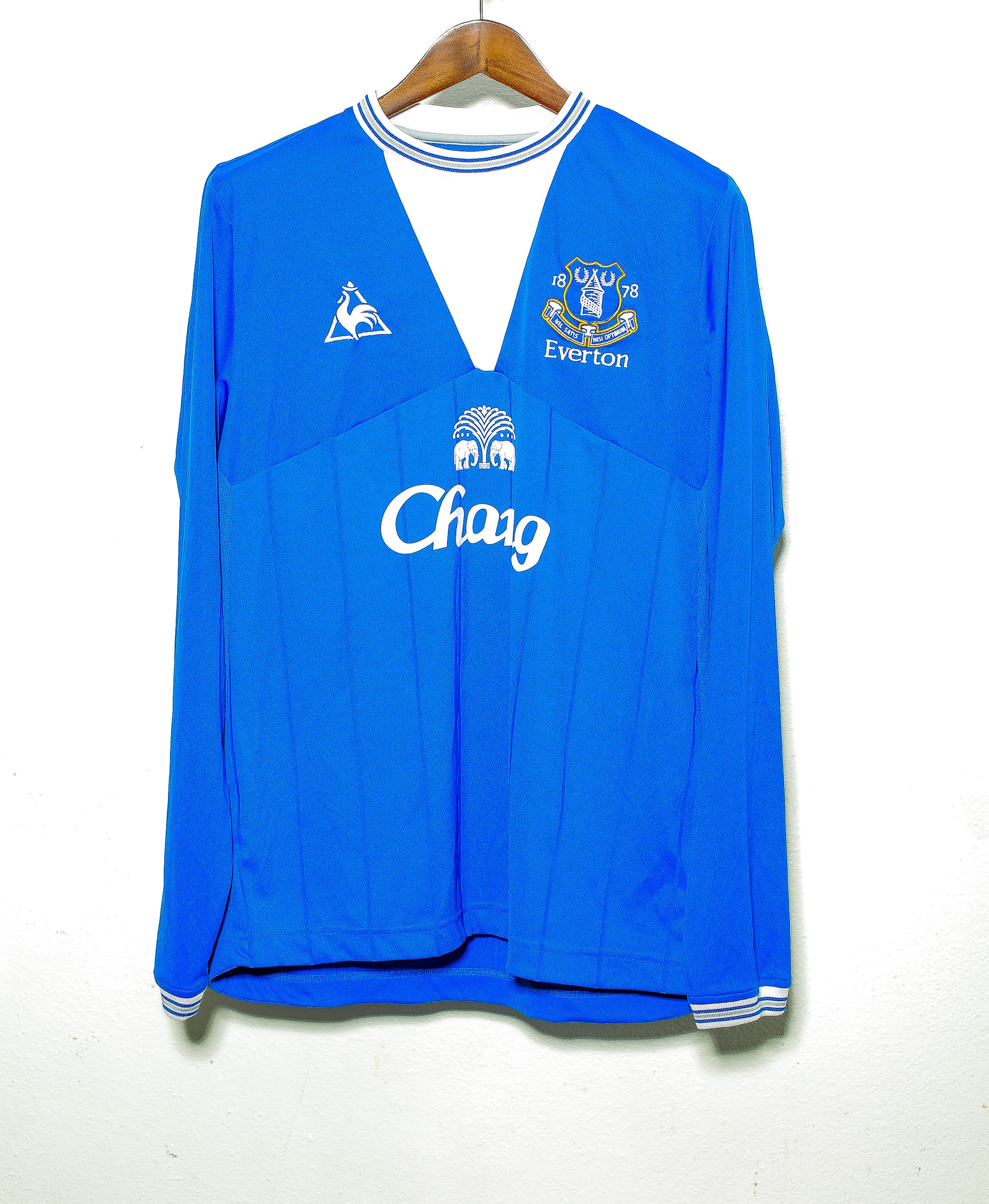 2009 Everton Home Long Sleeve Football Jersey (Size L) - Authentic Soccer Shirt for Fans & Collectors - Perfect for Matchdays & Casual Wear