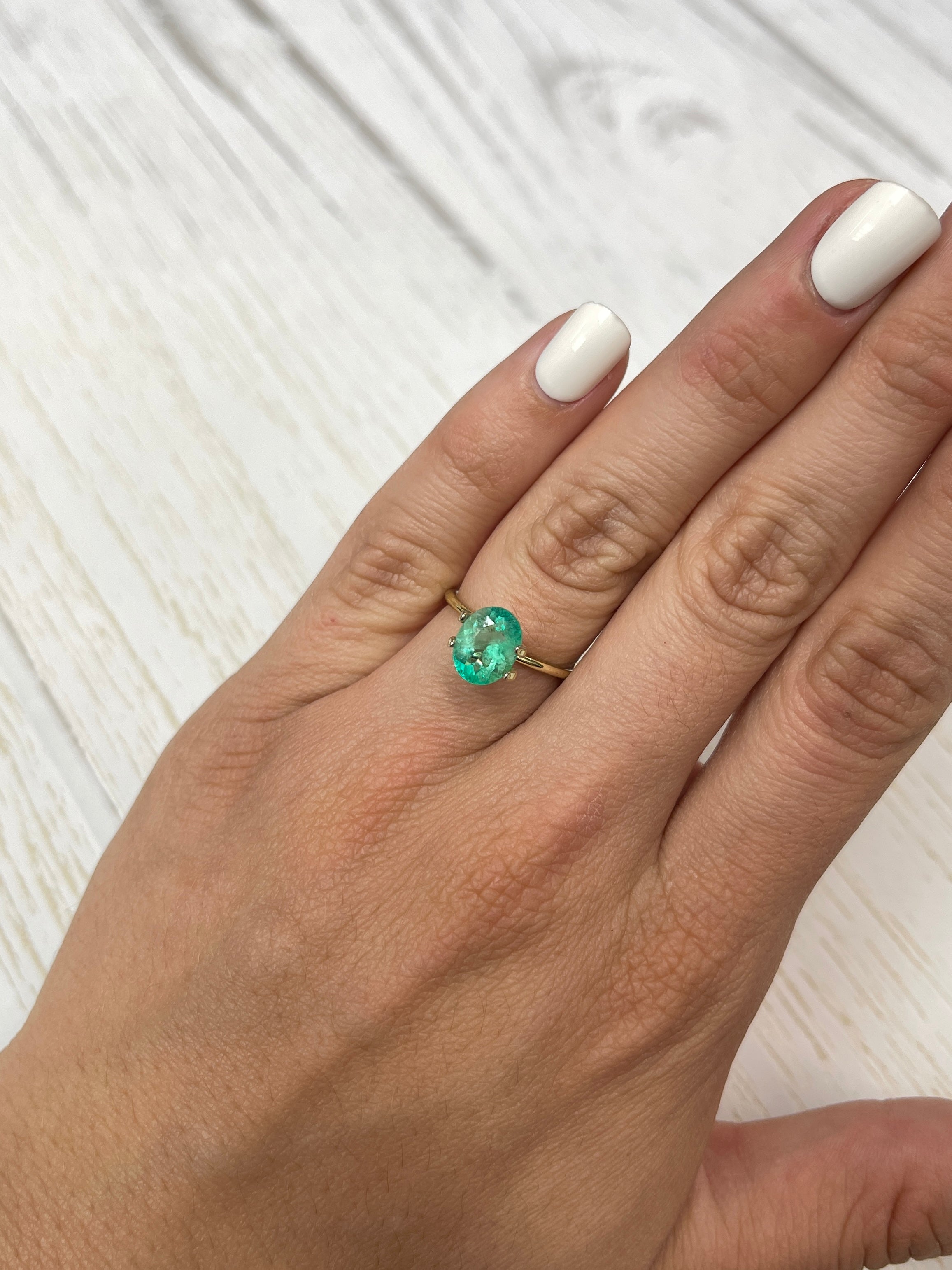 1.77 Carat Medium Light Green Natural Loose Colombian Emerald Oval Cut Gemstone for Jewelry Making, Engagement Rings & Fine Collections - Premium Quality Loose Emerald for DIY Crafting, Gifts & Luxury Accessories