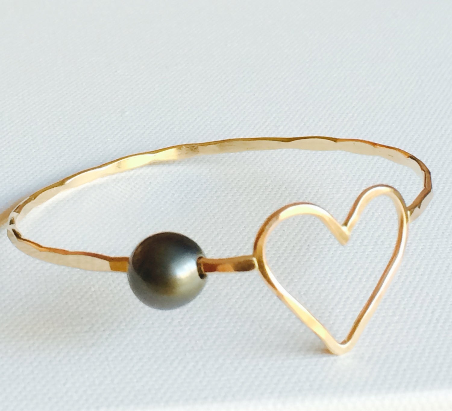 Bangle Eden Tahitian Pearl Bracelet (B188) - Elegant Black Pearl Jewelry for Women, Perfect for Weddings, Parties & Special Occasions