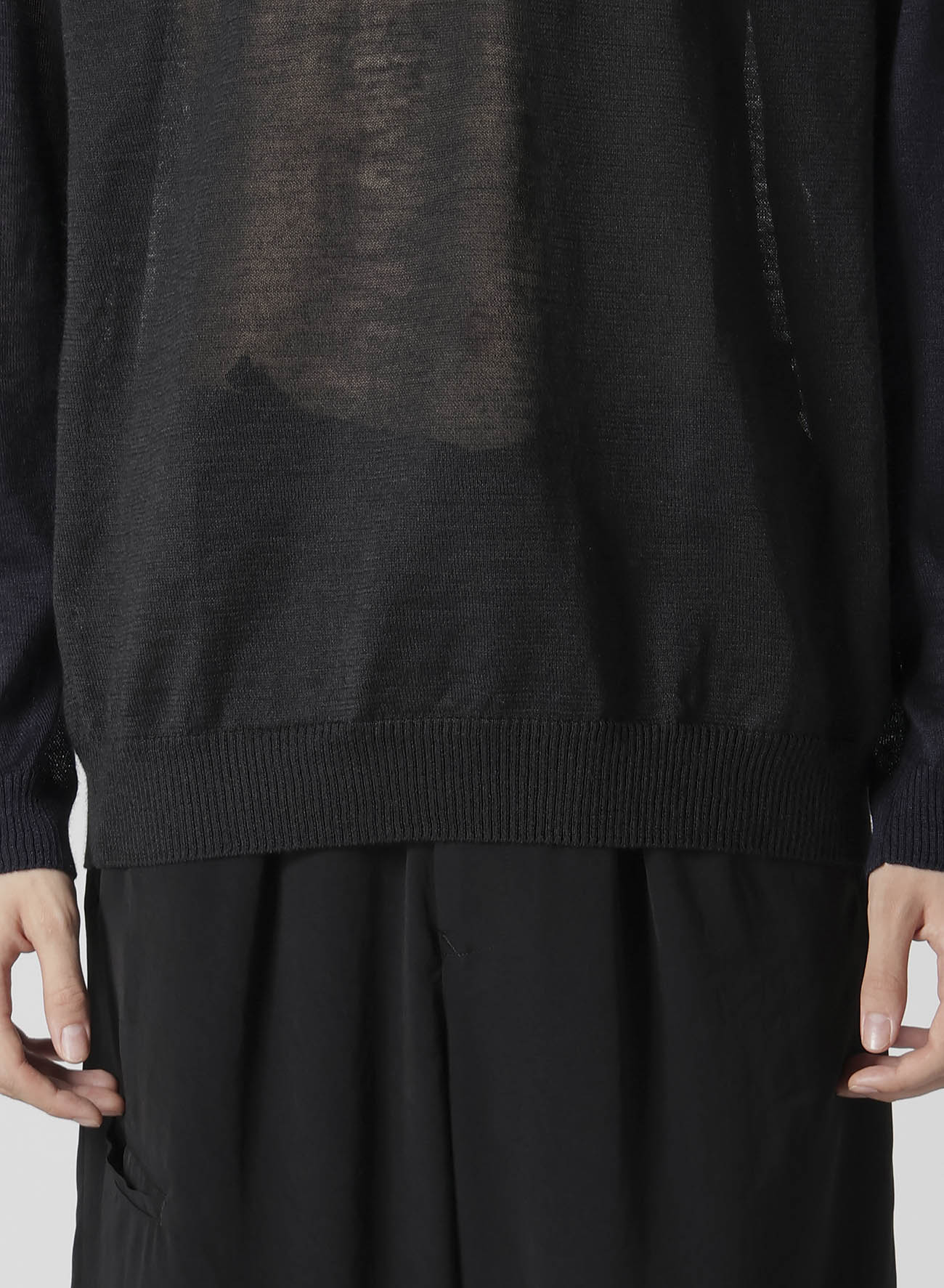 12G Logo Embroidered Pullover Knit Sweater - Cozy & Stylish for Casual Wear, Outdoor Activities & Layering in Fall/Winter